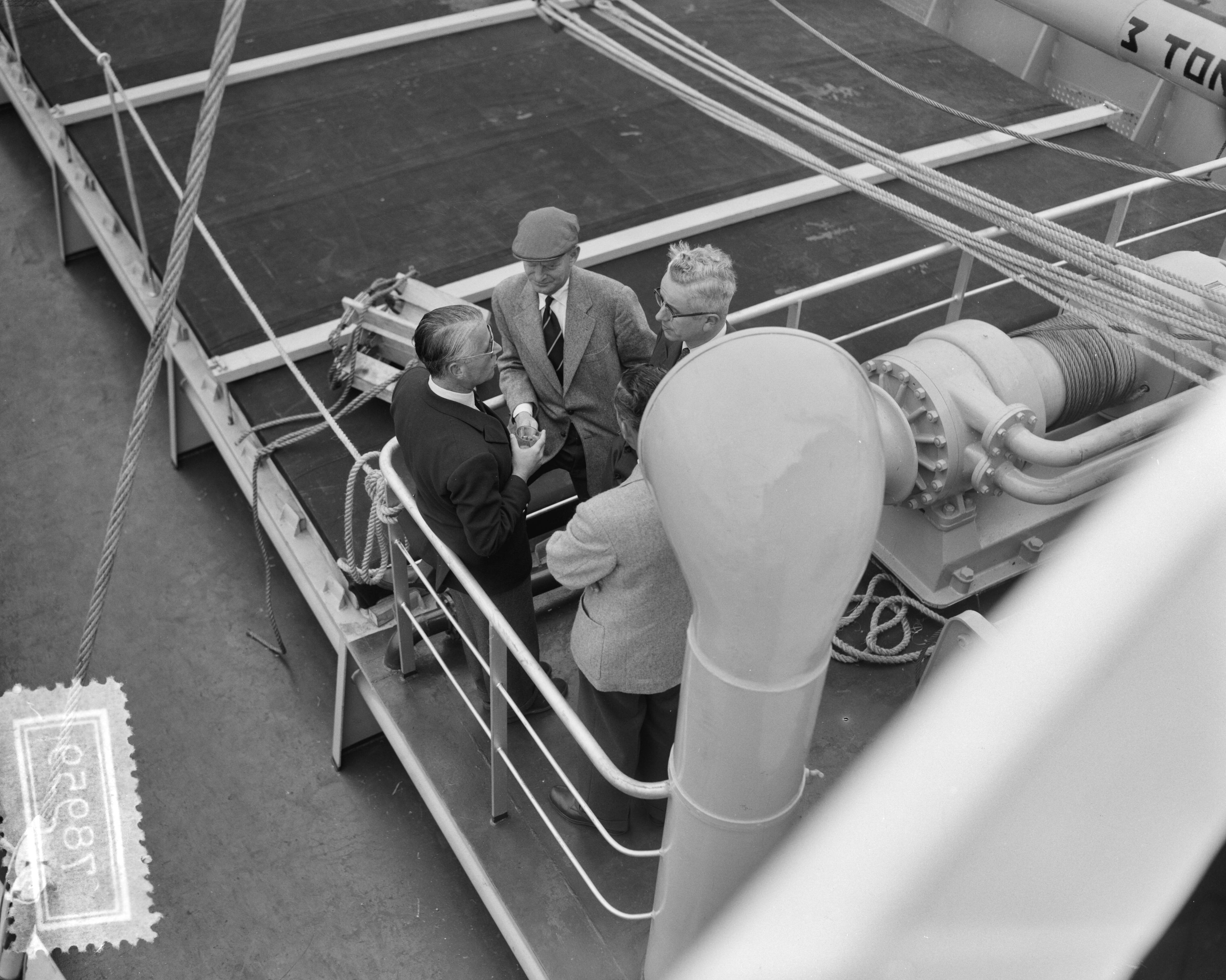 Fotocollectie Anefo — Proefvaart "Mary North" van N.V. Zaanlandse Scheepvaartmaatschappij Zaandam — Foto: Pot, Harry / Anefo. Licentie: Set B: Rechtenvrij / Publiek Domein. Bron: Nationaal Archief. http://hdl.handle.net/10648/a94bdeb0-d0b4-102d-bcf8-003048976d84