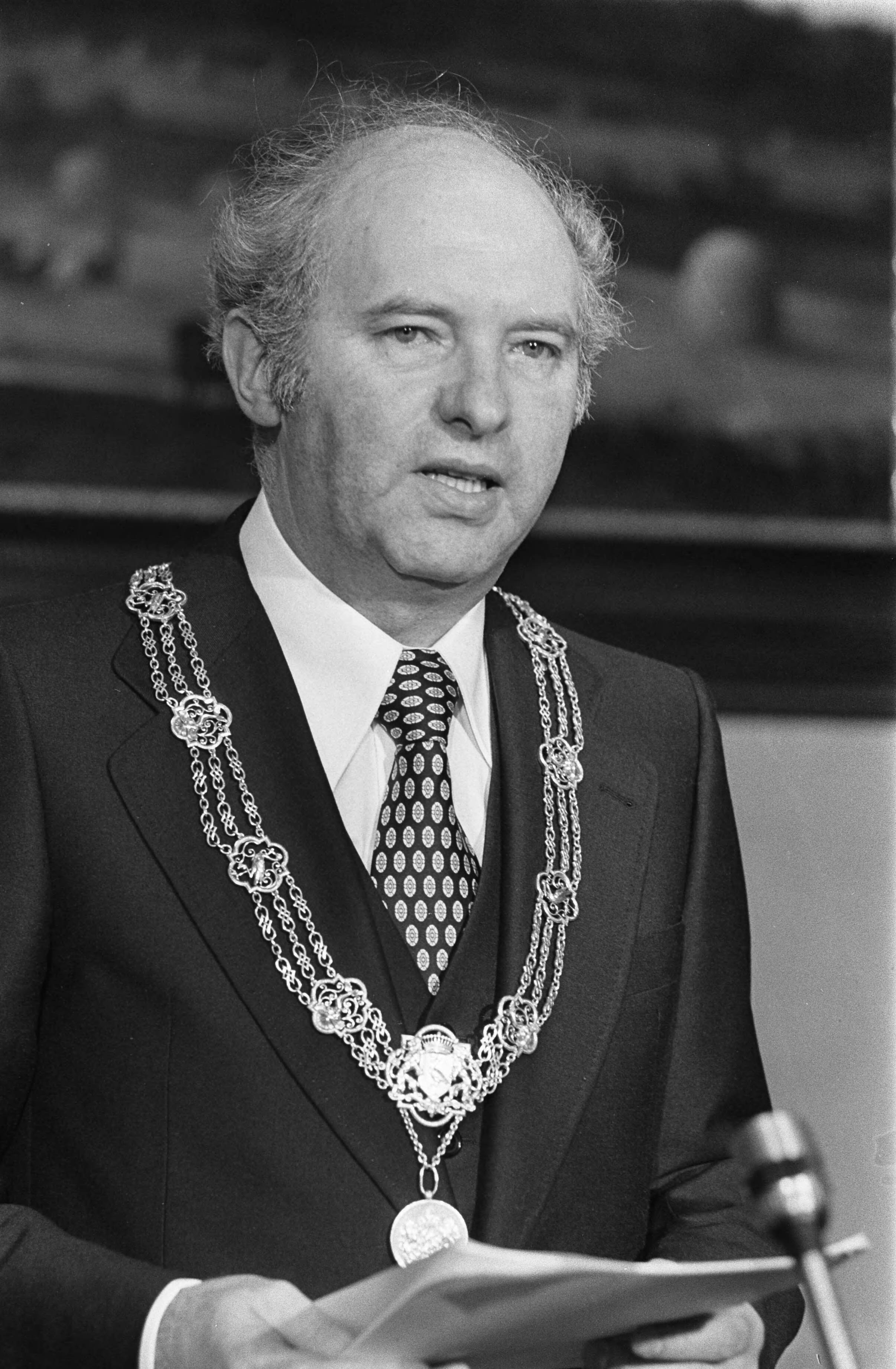 Fotocollectie Anefo — Burgemeester F. G. L. L. Schols van Den Haag geinstalleerd, kop — Foto: Croes, Rob C. / Anefo. Licentie: Set B: Rechtenvrij / Publiek Domein. Bron: Nationaal Archief. http://hdl.handle.net/10648/ac744118-d0b4-102d-bcf8-003048976d84