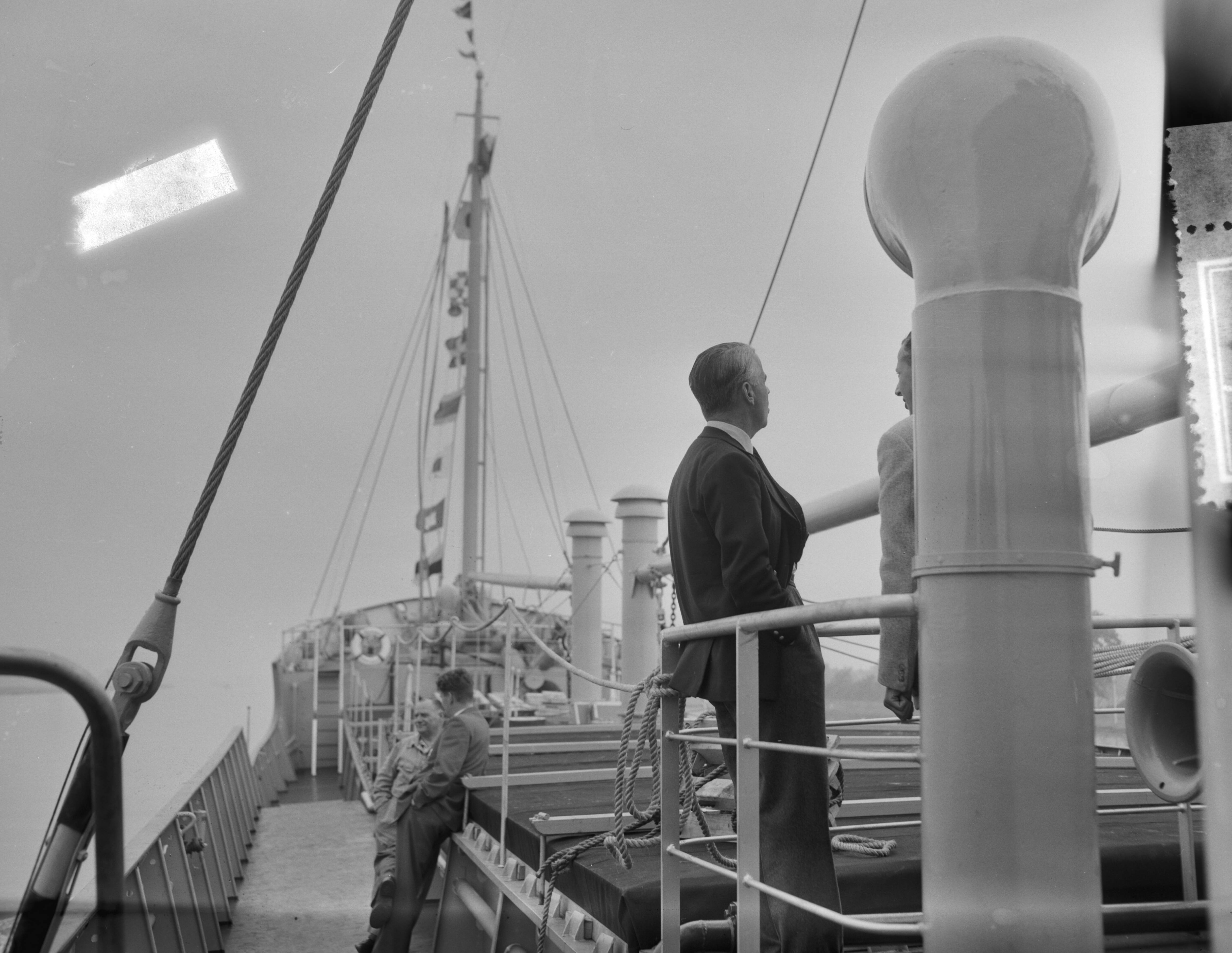 Fotocollectie Anefo — Proefvaart "Mary North" van N.V. Zaanlandse Scheepvaartmaatschappij Zaandam — Foto: Pot, Harry / Anefo. Licentie: Set B: Rechtenvrij / Publiek Domein. Bron: Nationaal Archief. http://hdl.handle.net/10648/a94bea0e-d0b4-102d-bcf8-003048976d84