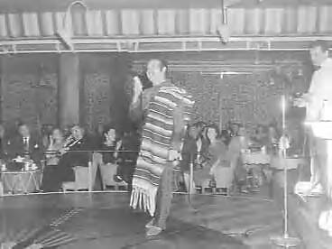 Fotocollectie Anefo — Horecacongres in Hotel Bouwes te Zandvoort (Opdracht Hotelrevue) — Foto: Pot, Harry / Anefo. Licentie: Set B: Rechtenvrij / Publiek Domein. Bron: Nationaal Archief. http://hdl.handle.net/10648/a98531ce-d0b4-102d-bcf8-003048976d84