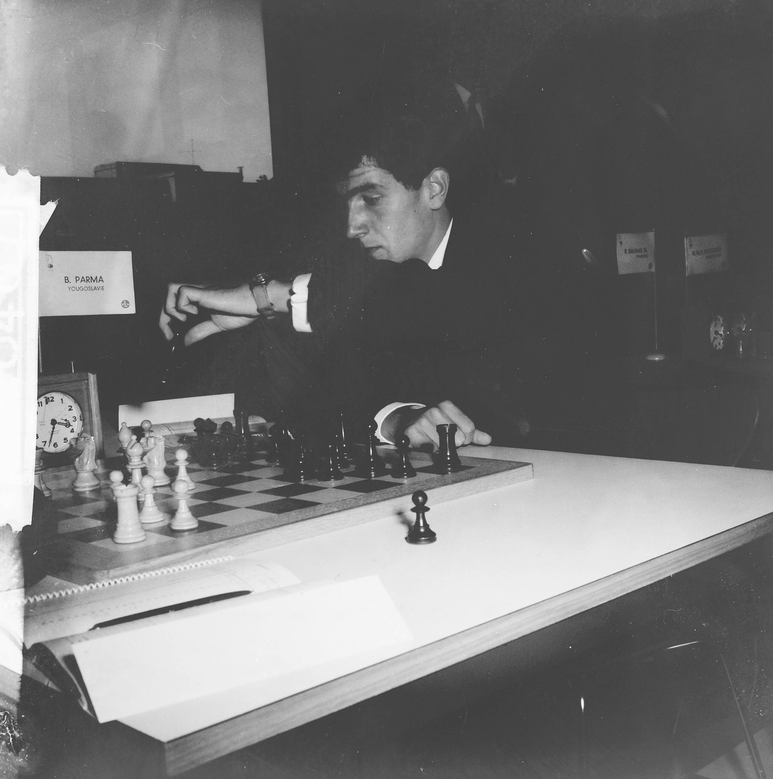 Fotocollectie Anefo — Jeugdwereldkampioenschap schaken te Den Haag. Bruno Parma (Joegoslavië) — Foto: Lindeboom, Henk / Anefo. Licentie: Set B: Rechtenvrij / Publiek Domein. Bron: Nationaal Archief. http://hdl.handle.net/10648/a9dfd0de-d0b4-102d-bcf8-003048976d84