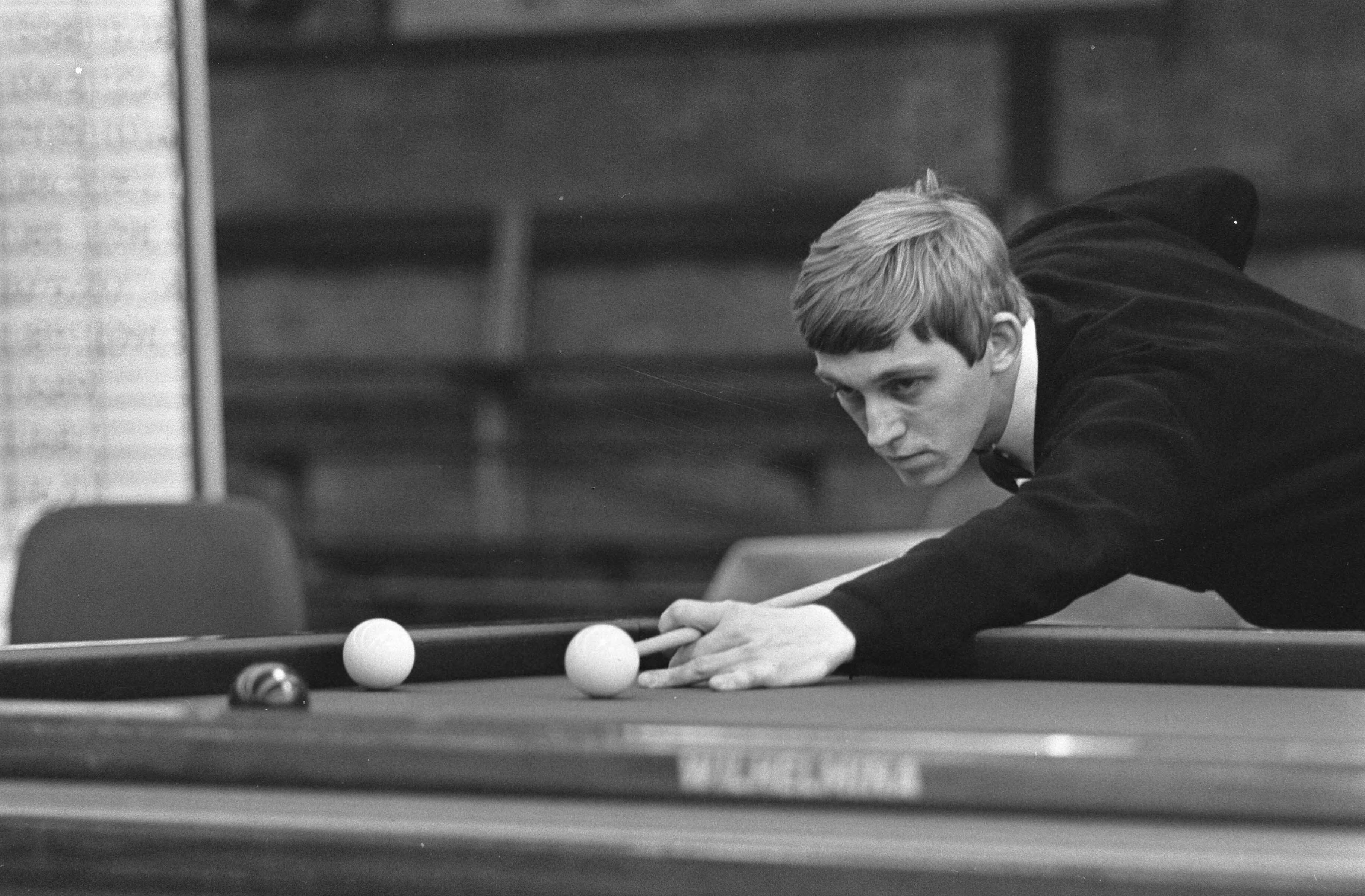 Fotocollectie Anefo — Europees Kampioenschap Driebanden in Den Haag Rini van Bracht in aktie — Foto: Koch, Eric / Anefo. Licentie: Set B: Rechtenvrij / Publiek Domein. Bron: Nationaal Archief. http://hdl.handle.net/10648/ab5b26de-d0b4-102d-bcf8-003048976d84