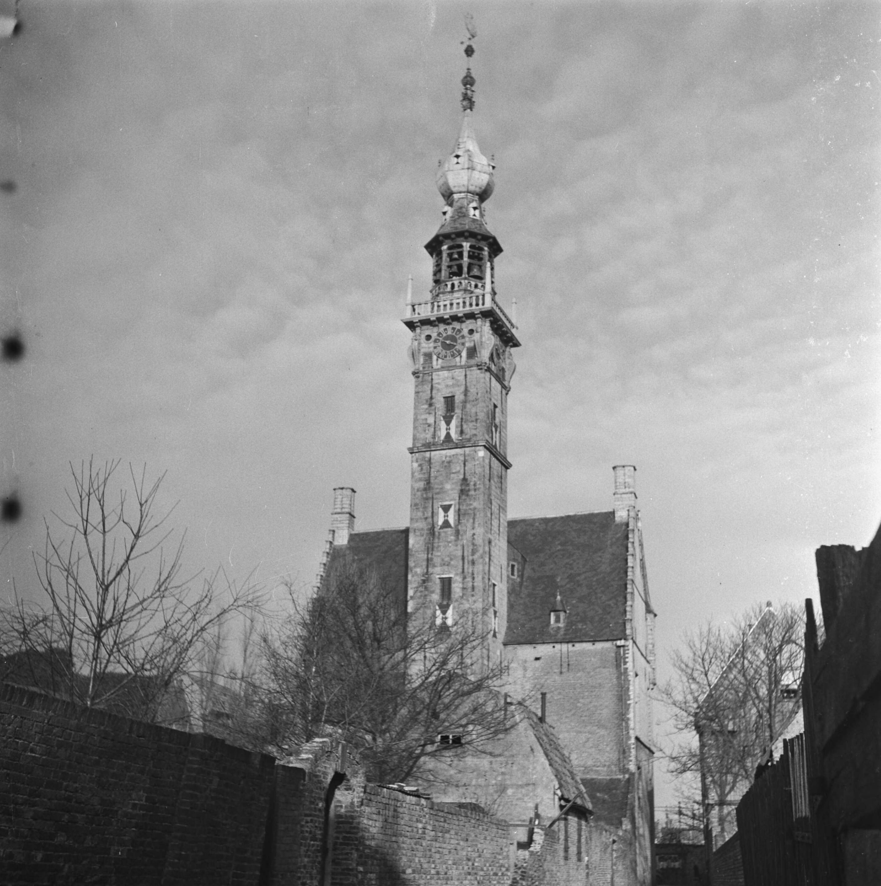 Walcheren — Het stadhuis van Veere — Foto: Breijer, Charles / Anefo. Licentie: Set B: Rechtenvrij / Publiek Domein. Bron: Nationaal Archief. http://hdl.handle.net/10648/a899583a-d0b4-102d-bcf8-003048976d84