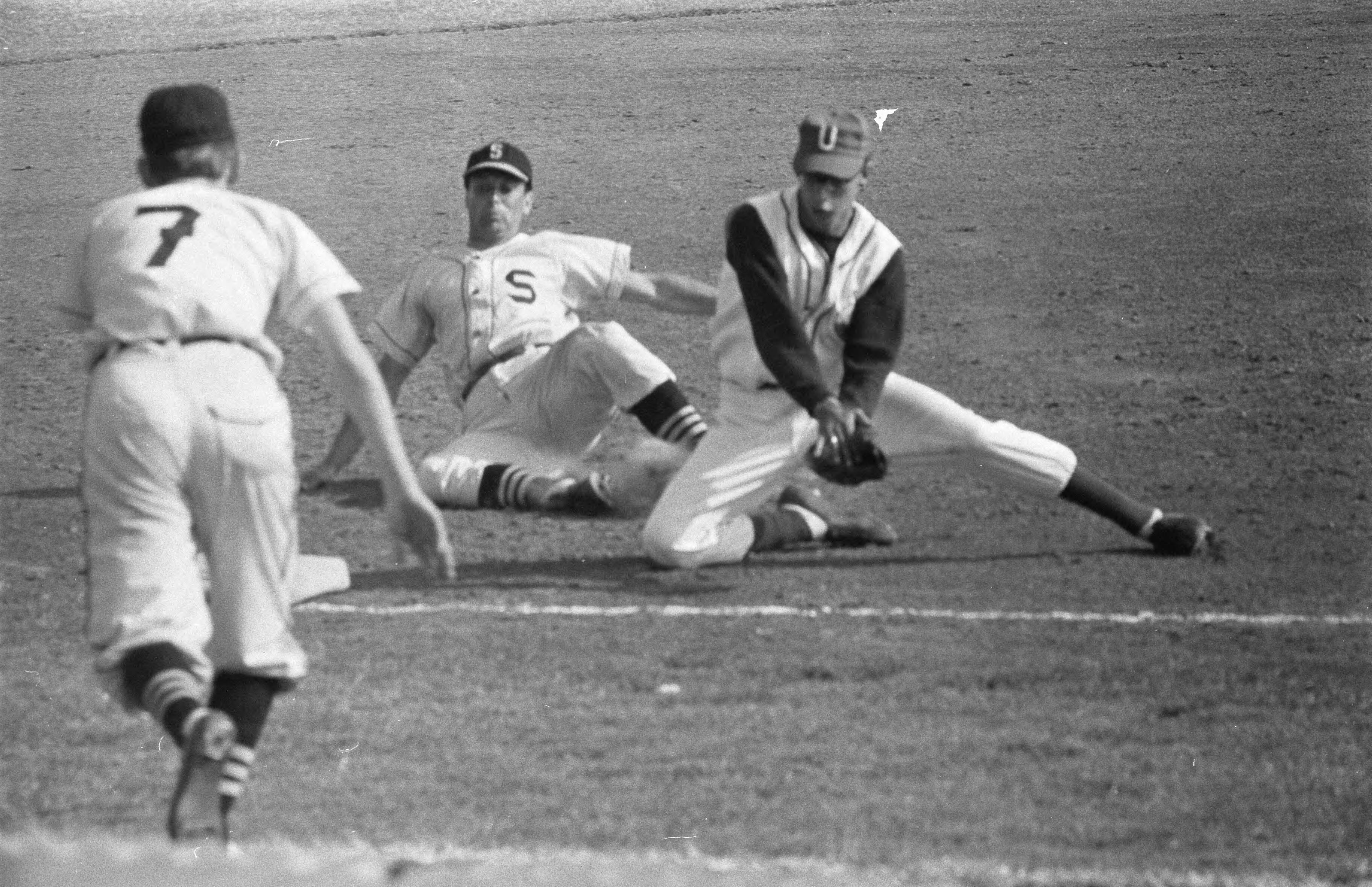 Fotocollectie Anefo — Honkbal. Schoten tegen UVV 6-3. Spelmoment — Foto: Bilsen, Joop van / Anefo. Licentie: Set B: Rechtenvrij / Publiek Domein. Bron: Nationaal Archief. http://hdl.handle.net/10648/a9b1e8c2-d0b4-102d-bcf8-003048976d84