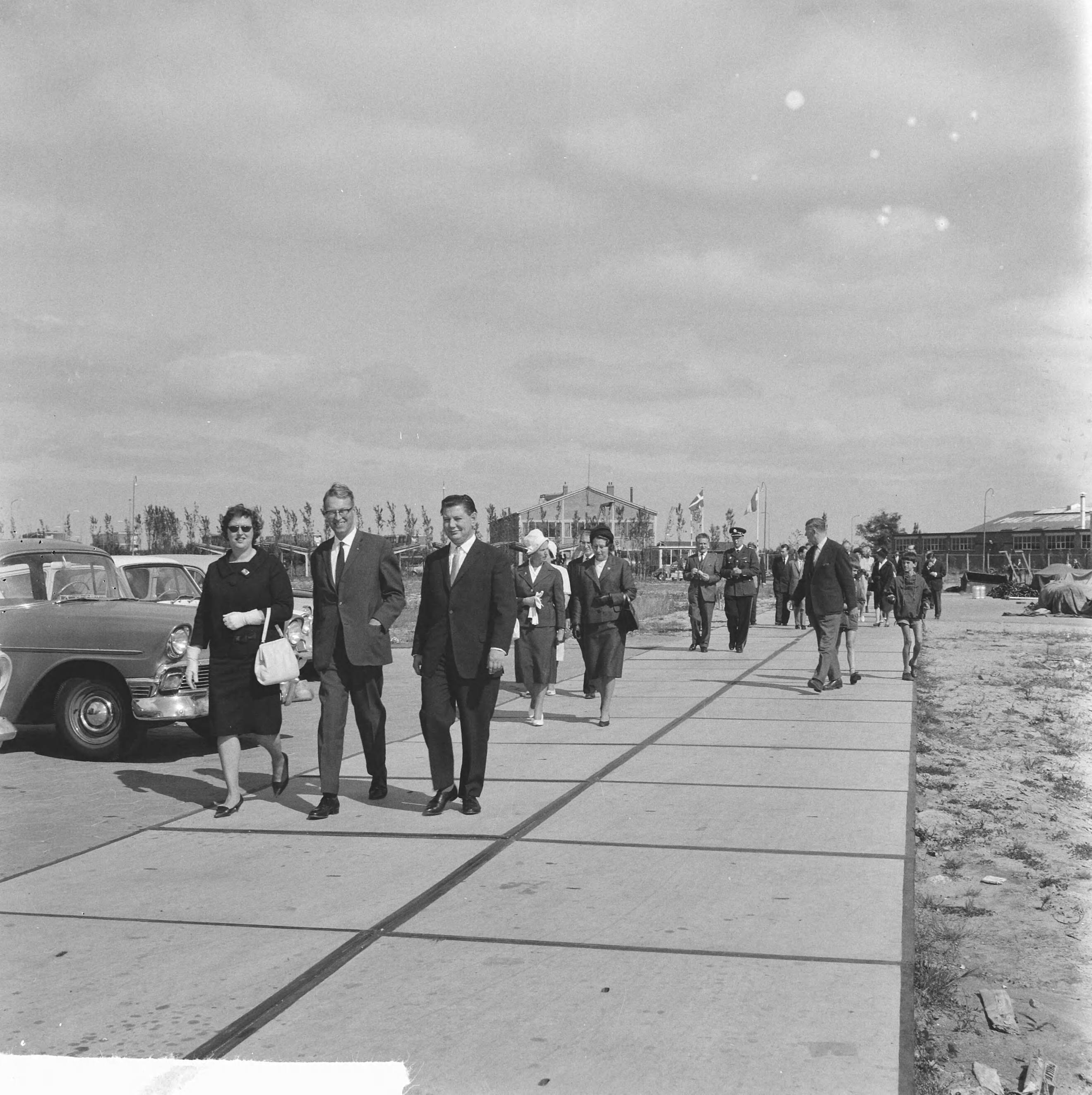 Fotocollectie Anefo — Tewaterlating "Thea Danielsen" (opdracht Zaanlandsche Scheepsbouw Maatschappij) — Foto: Koch, Eric / Anefo. Licentie: Set B: Rechtenvrij / Publiek Domein. Bron: Nationaal Archief. http://hdl.handle.net/10648/aa15caea-d0b4-102d-bcf8-003048976d84