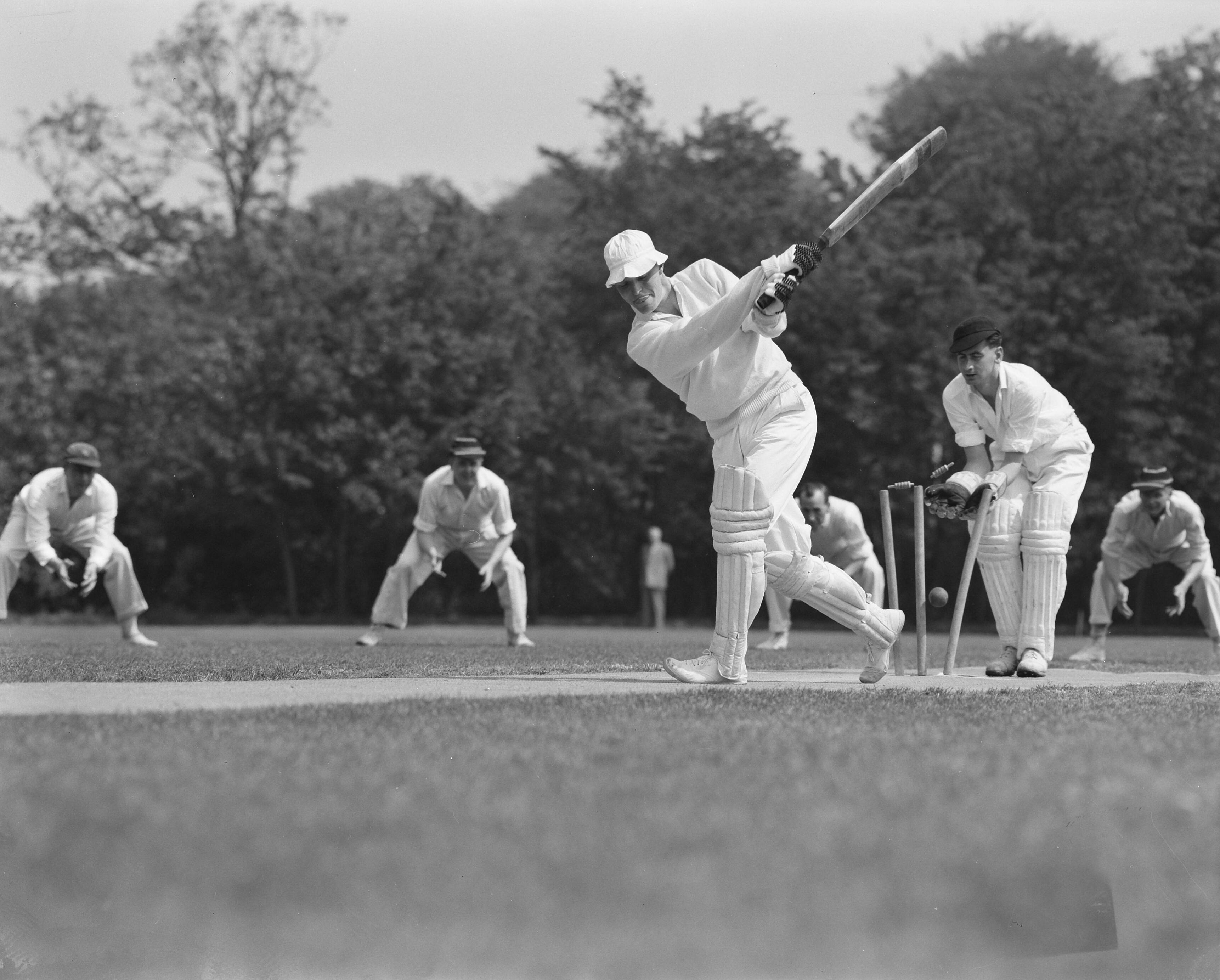 Fotocollectie Anefo — Cricket. Haarlem tegen HCCI — Foto: Pot, Harry / Anefo. Licentie: Set B: Rechtenvrij / Publiek Domein. Bron: Nationaal Archief. http://hdl.handle.net/10648/a9612572-d0b4-102d-bcf8-003048976d84