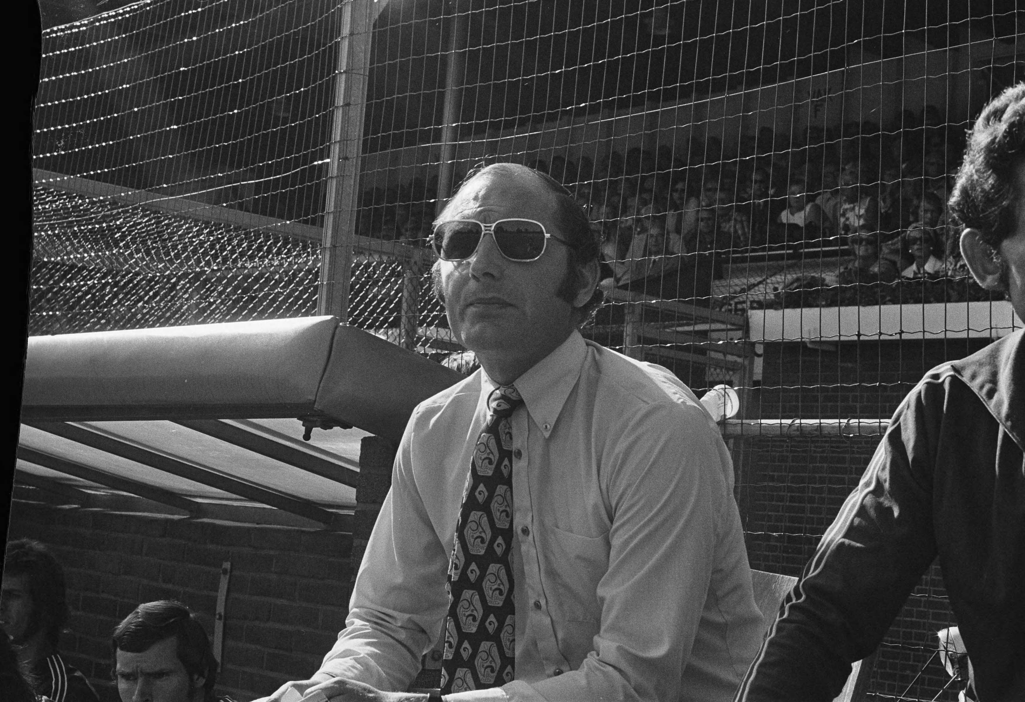 Fotocollectie Anefo — Groningen tegen Ajax 0-4, trainer R. Groenewoud — Foto: Peters, Hans / Anefo. Licentie: Set B: Rechtenvrij / Publiek Domein. Bron: Nationaal Archief. http://hdl.handle.net/10648/ac33e9e2-d0b4-102d-bcf8-003048976d84