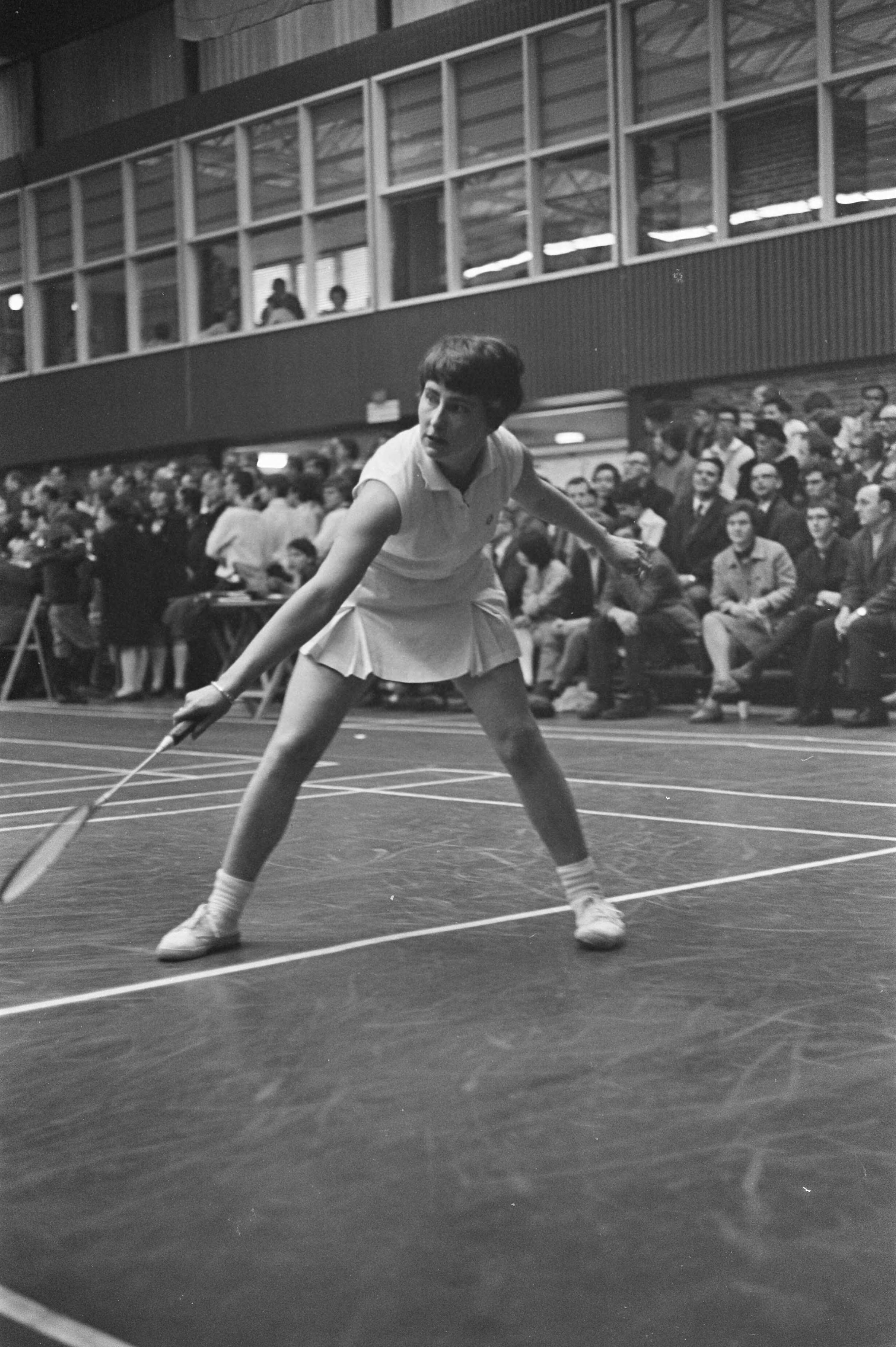 Fotocollectie Anefo — Badminton, Internationale kampioenschappen te Haarlem — Foto: Koch, Eric / Anefo. Licentie: Set B: Rechtenvrij / Publiek Domein. Bron: Nationaal Archief. http://hdl.handle.net/10648/ab35757e-d0b4-102d-bcf8-003048976d84