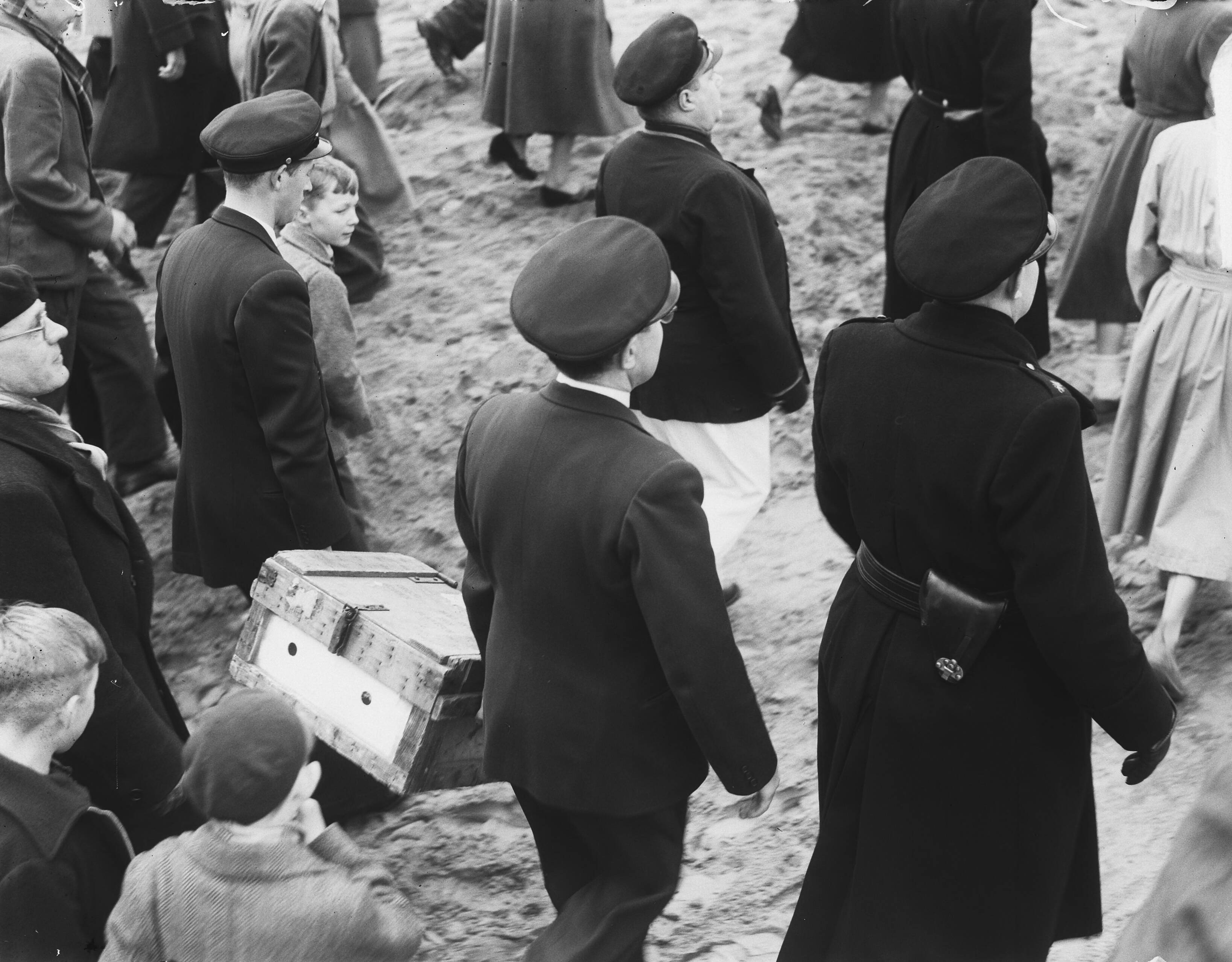 Fotocollectie Anefo — Tewaterlating van "Het Ding" te Zandvoort — Foto: Vogel, Carel L. de / Anefo. Licentie: Set B: Rechtenvrij / Publiek Domein. Bron: Nationaal Archief. http://hdl.handle.net/10648/a8e5d354-d0b4-102d-bcf8-003048976d84