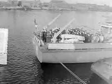 Fotocollectie Anefo — Indienststelling mijnenveger Hr. Ms. "Meppel" bij de Haarlemse Scheepsbouw Maatschappij — Foto: Pot, Harry / Anefo. Licentie: Set B: Rechtenvrij / Publiek Domein. Bron: Nationaal Archief. http://hdl.handle.net/10648/a95368c4-d0b4-102d-bcf8-003048976d84