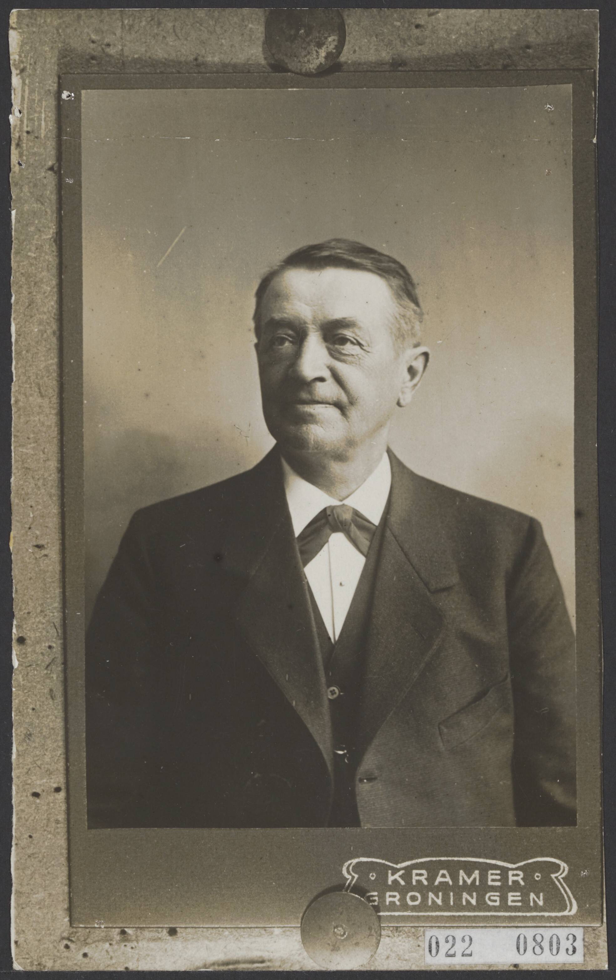 Fotocollectie Elsevier Binnenland — J.E. Siccama, lid van de Provinciale Staten van Groningen — Foto: Kramer, Piet. Licentie: Set B: Rechtenvrij / Publiek Domein. Bron: Nationaal Archief. http://hdl.handle.net/10648/add33302-d0b4-102d-bcf8-003048976d84