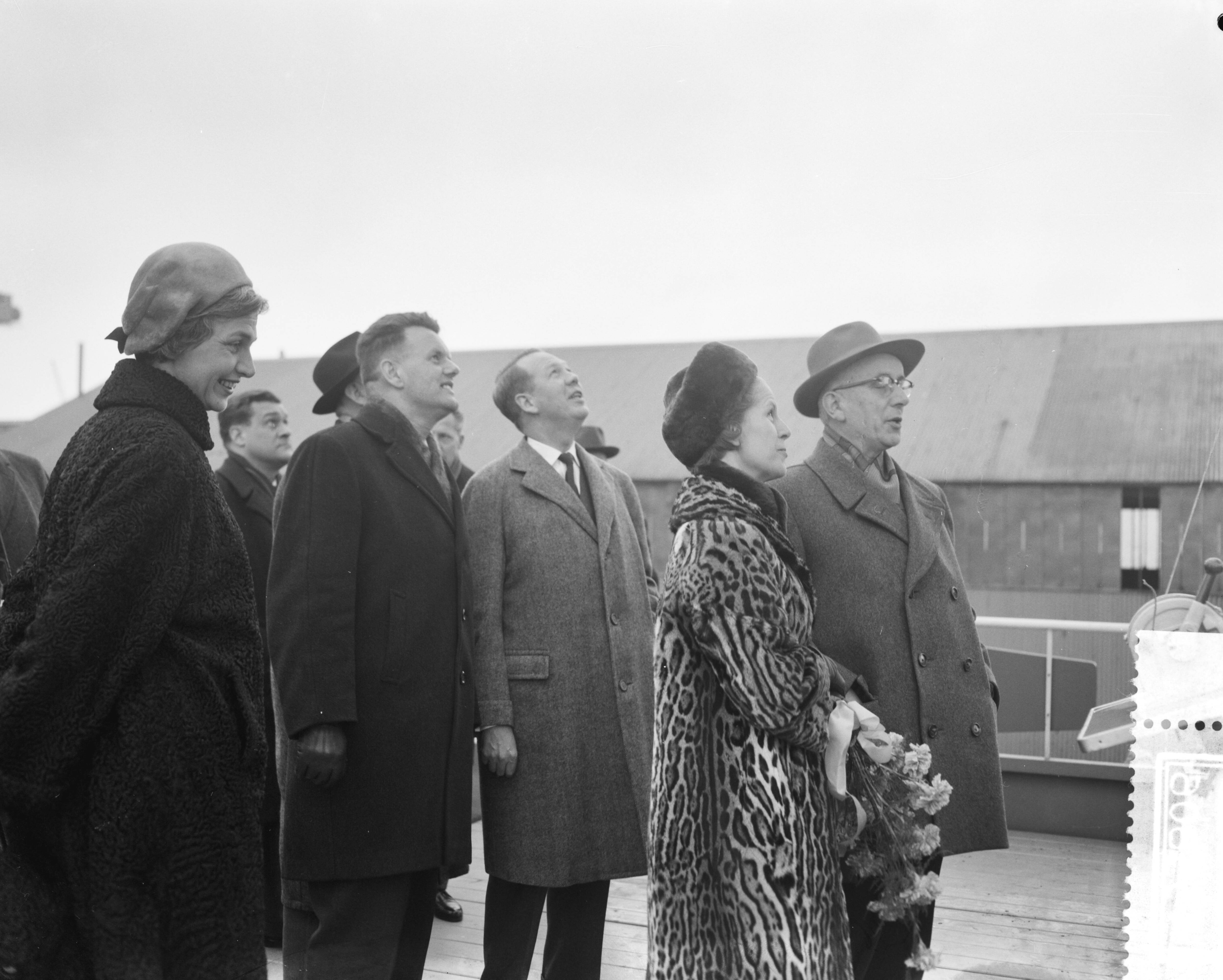 Fotocollectie Anefo — Tewaterlating m.s. "Lis Frellsen" bij de N.V. Zaanlandsche Scheepbouw Maatschappij — Foto: Bilsen, Joop van / Anefo. Licentie: Set B: Rechtenvrij / Publiek Domein. Bron: Nationaal Archief. http://hdl.handle.net/10648/a9fb21c2-d0b4-102d-bcf8-003048976d84