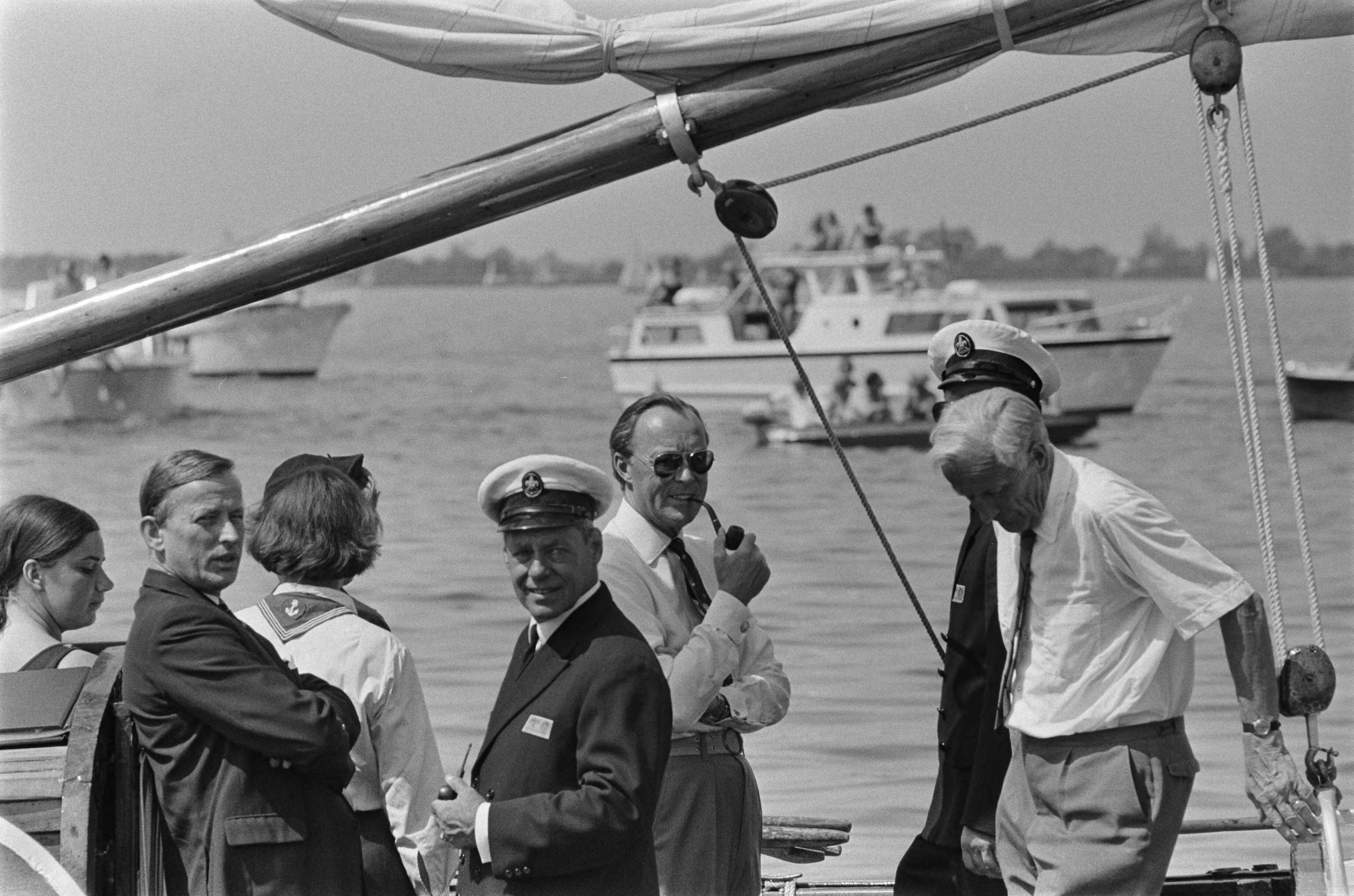 Fotocollectie Anefo — Prins Bernhard bij Nationaal Waterkamp 1970 te Vinkeveen — Foto: Evers, Joost / Anefo. Licentie: Set B: Rechtenvrij / Publiek Domein. Bron: Nationaal Archief. http://hdl.handle.net/10648/ab9baf1a-d0b4-102d-bcf8-003048976d84