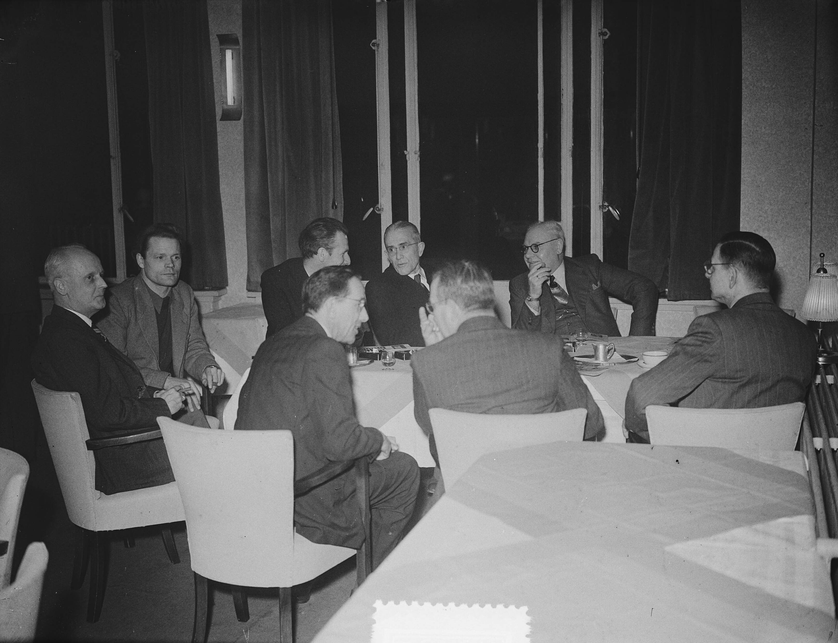 MTS Den Haag jubileum — Foto: Bilsen, Joop van / Anefo. — Licentie: Set B: Rechtenvrij / Publiek Domein. Bron: Nationaal Archief. http://hdl.handle.net/10648/a8f45fdc-d0b4-102d-bcf8-003048976d84