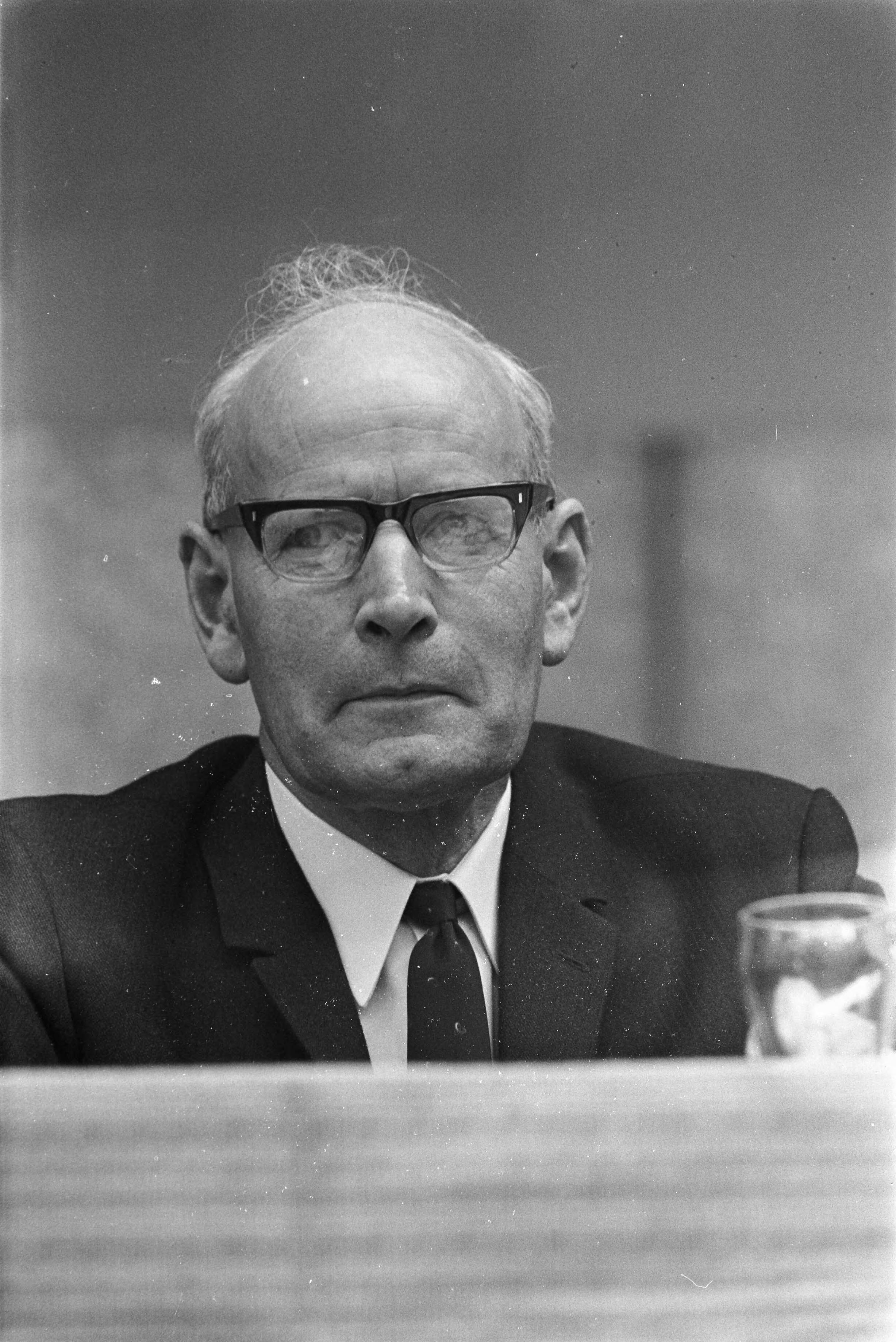 Fotocollectie Anefo — Vakbonden bijeen te Utrecht. Overzichten — Foto: Kroon, Ron / Anefo. Licentie: Set B: Rechtenvrij / Publiek Domein. Bron: Nationaal Archief. http://hdl.handle.net/10648/ab422210-d0b4-102d-bcf8-003048976d84