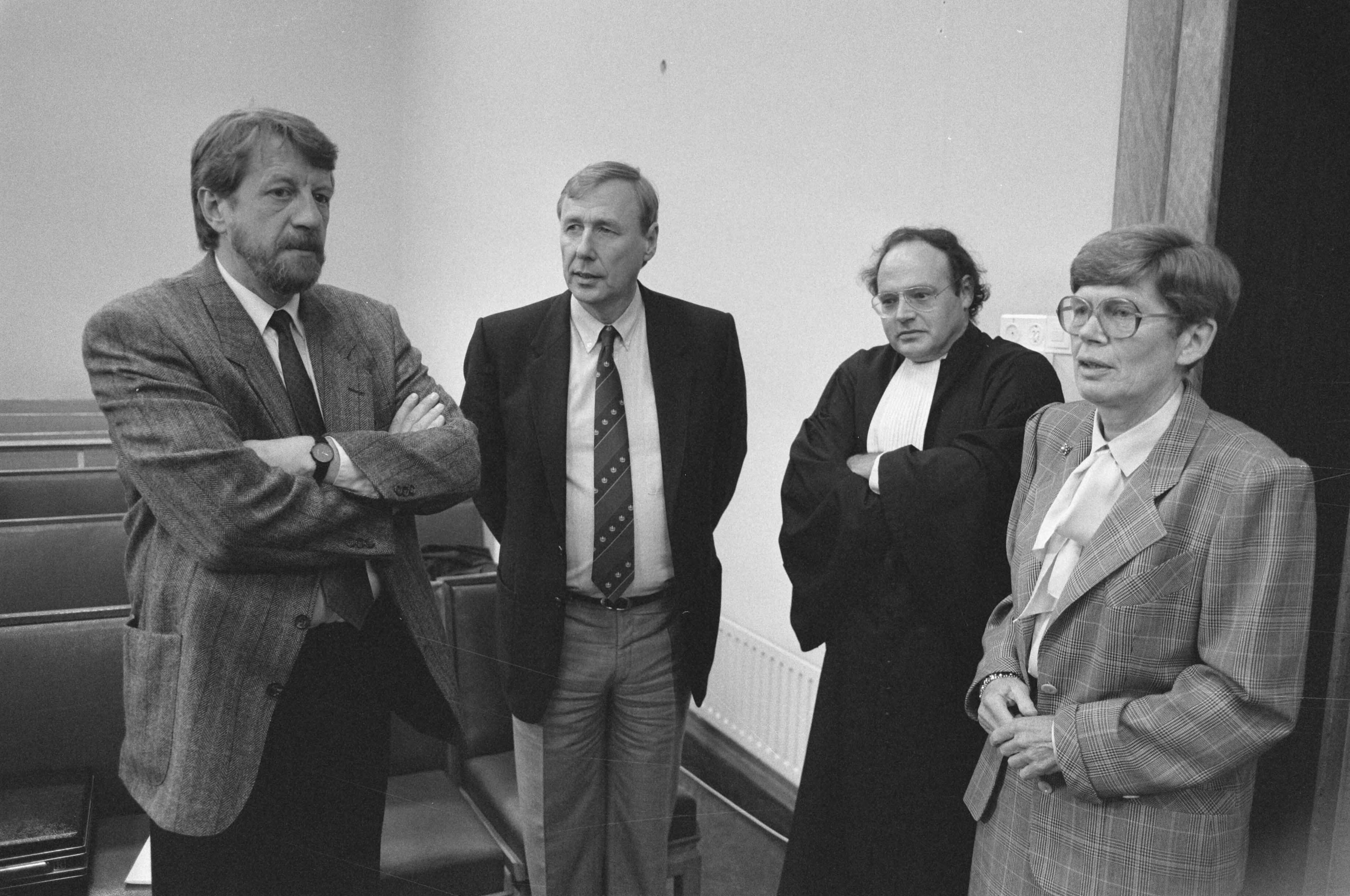 Fotocollectie Anefo — Utrecht, kort geding tegen Landelijke Specialisten Ver. om acties medisch specialisten te beeindigen — Foto: Bogaerts, Rob / Anefo. Licentie: Set B: Rechtenvrij / Publiek Domein. Bron: Nationaal Archief. http://hdl.handle.net/10648/ad6de970-d0b4-102d-bcf8-003048976d84