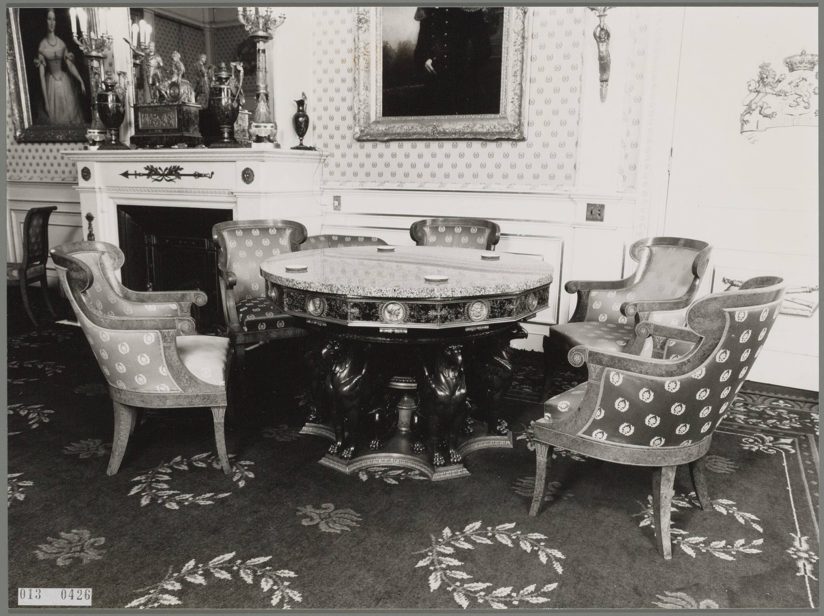 Paleis Soestdijk — Interieur — Foto: Mastenbroek, Cees / RVD. Licentie: Set B: Rechtenvrij / Publiek Domein. Bron: Nationaal Archief. http://hdl.handle.net/10648/afa84af0-d0b4-102d-bcf8-003048976d84