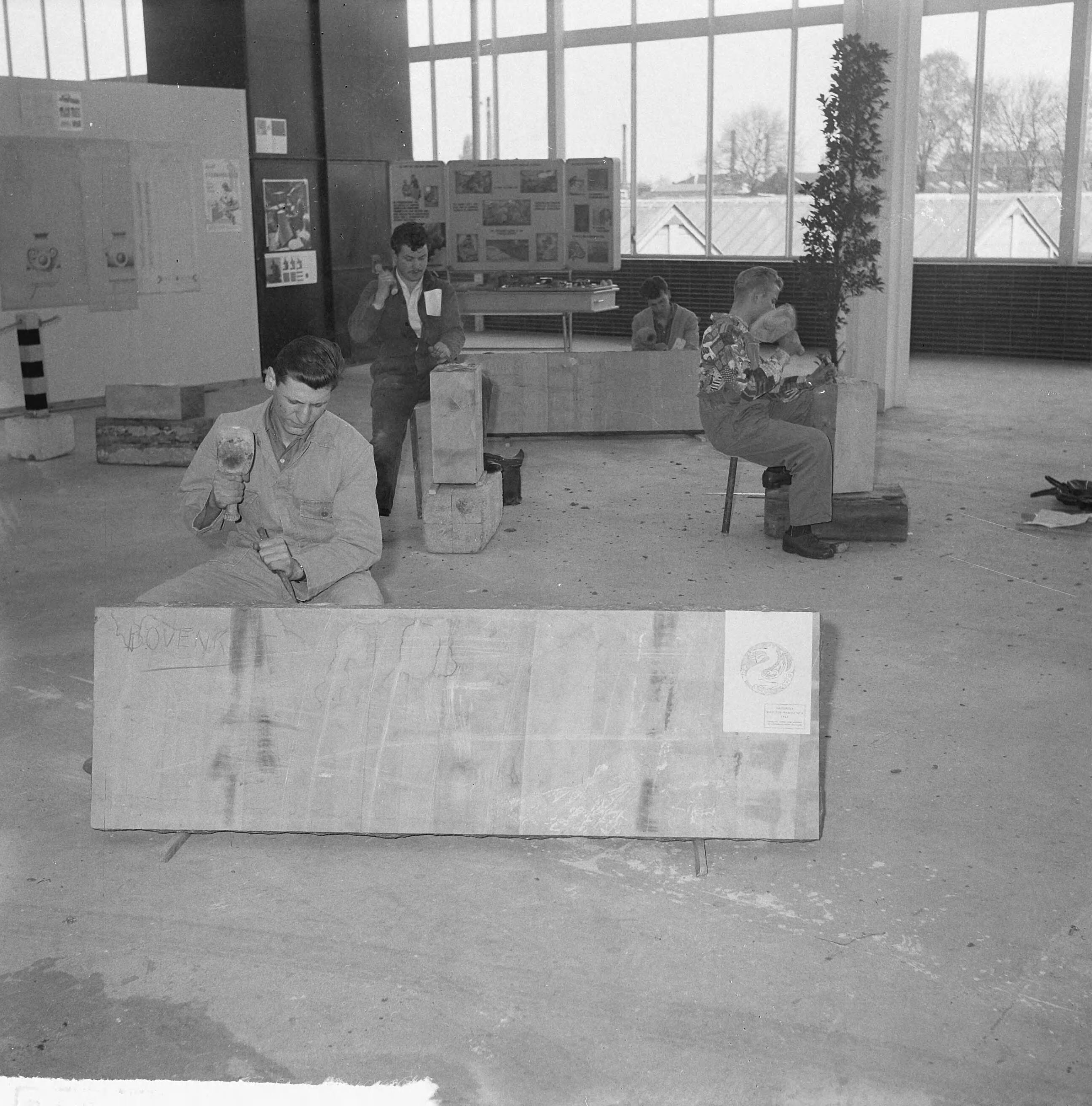 Fotocollectie Anefo — Burgemeester jhr. mr. C. J. A. de Ranitz opende eerste Nationale Beroepsmanifestatie 1963 in de Julianahal te Utrecht — Foto: Nijs, Jac. de / Anefo. Licentie: Set B: Rechtenvrij / Publiek Domein. Bron: Nationaal Archief. http://hdl.handle.net/10648/aa359e38-d0b4-102d-bcf8-003048976d84