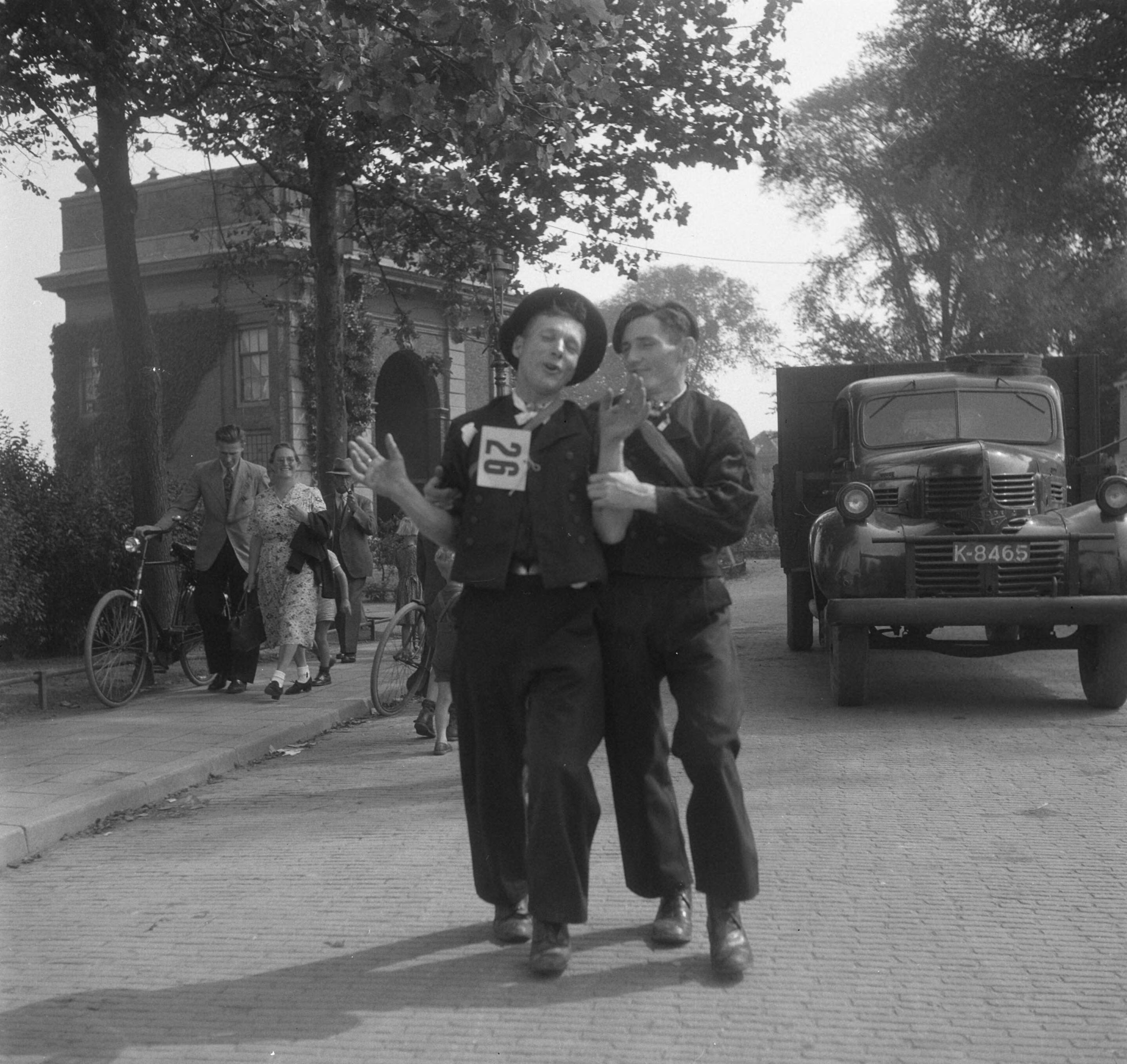 Fotocollectie Anefo — Ringsteken Middelburg — Foto: Noske, J.D. / Anefo. Licentie: Set B: Rechtenvrij / Publiek Domein. Bron: Nationaal Archief. http://hdl.handle.net/10648/a8cd2c28-d0b4-102d-bcf8-003048976d84