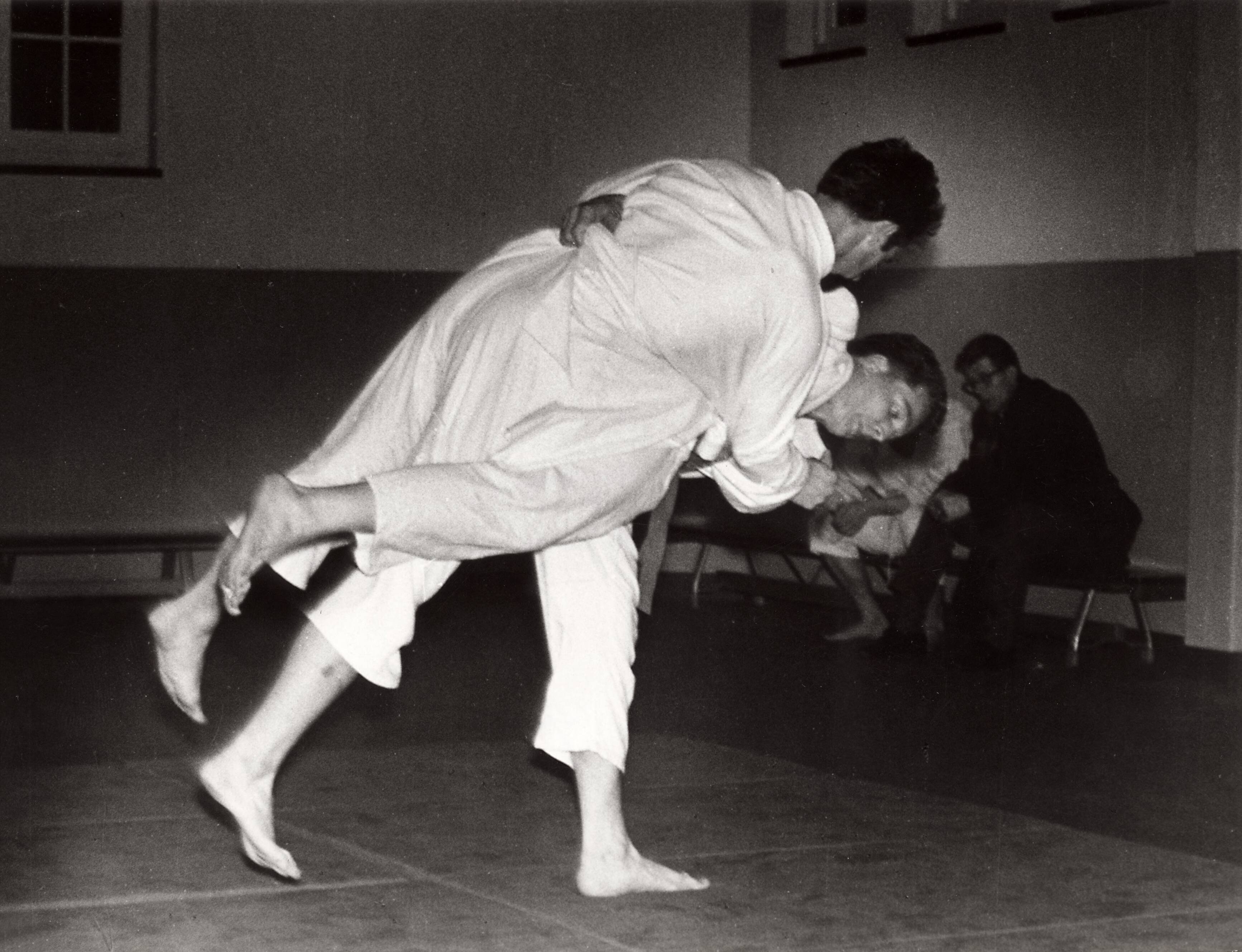 Sportactiviteiten personeel Drukkerij N.V. De Spaarnestad / diversen — Spaarnestad Judoclub On-do-ju (Ontspanning door Judo) — Foto: Essenberg, Hans / Spaarnestad / Spaarnestad Photo (05887). Licentie: Set B: Rechtenvrij / Publiek Domein. Bron: Nationaal Archief. http://hdl.handle.net/10648/35429da6-3f4e-a382-e063-6df0900a6686
