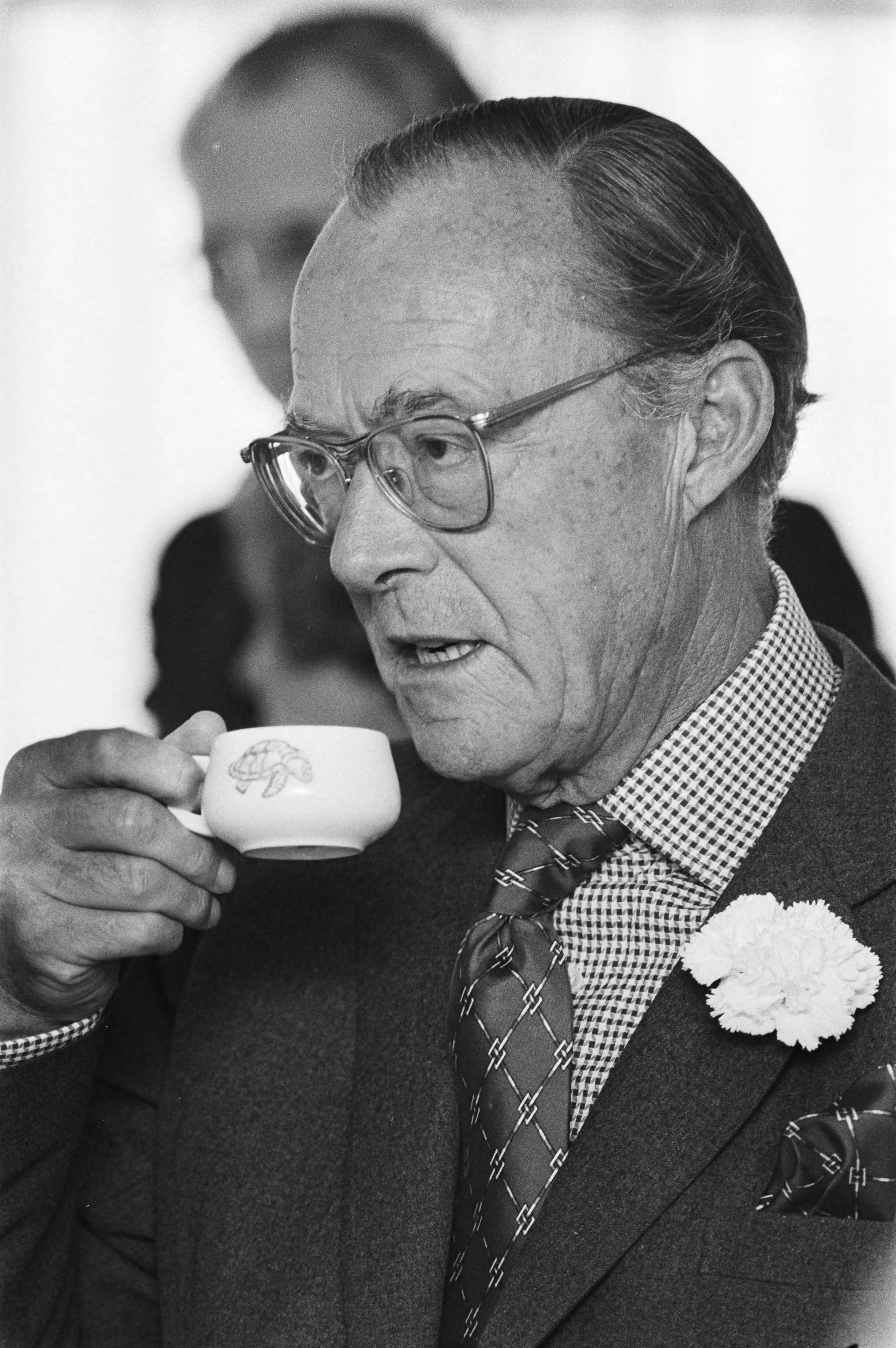 Fotocollectie Anefo — Prins Bernhard opent Nederlands-Duits Mijnbouwdeskundig Congres in Congresgebouw te Den Haag ; Prins Bernhard , — Foto: Peters, Hans / Anefo. Licentie: Set B: Rechtenvrij / Publiek Domein. Bron: Nationaal Archief. http://hdl.handle.net/10648/ac8c3e94-d0b4-102d-bcf8-003048976d84