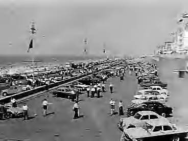 Fotocollectie Anefo — Grand Prix van Koetswerken van de KNAC op de boulevard van Scheveningen — Foto: Behrens, Herbert F. / Anefo. Licentie: Set B: Rechtenvrij / Publiek Domein. Bron: Nationaal Archief. http://hdl.handle.net/10648/a9643046-d0b4-102d-bcf8-003048976d84