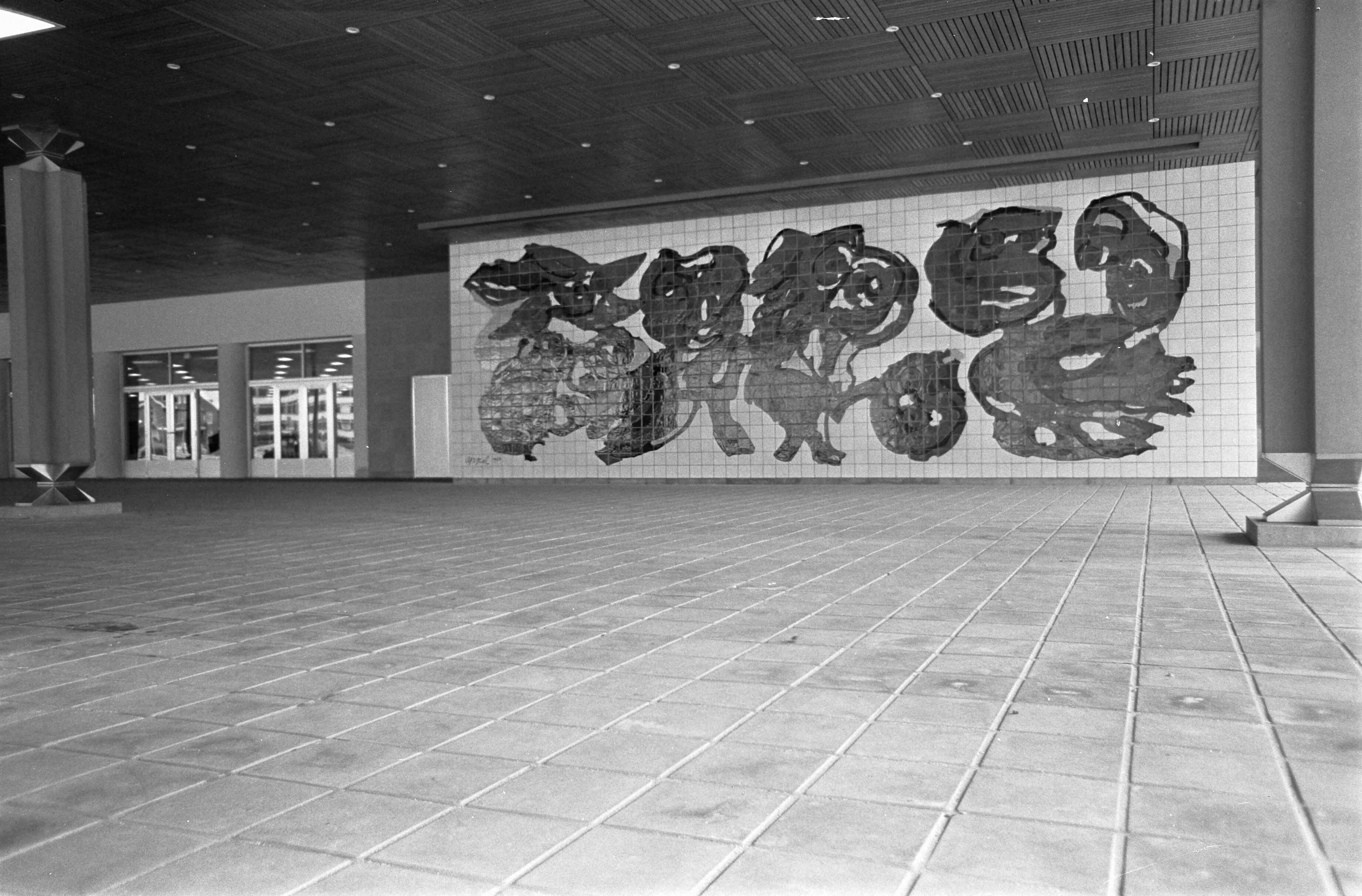 Fotocollectie Anefo — Congrescentrum Den Haag — Foto: Kroon, Ron / Anefo. Licentie: Set B: Rechtenvrij / Publiek Domein. Bron: Nationaal Archief. http://hdl.handle.net/10648/ab53ed7e-d0b4-102d-bcf8-003048976d84