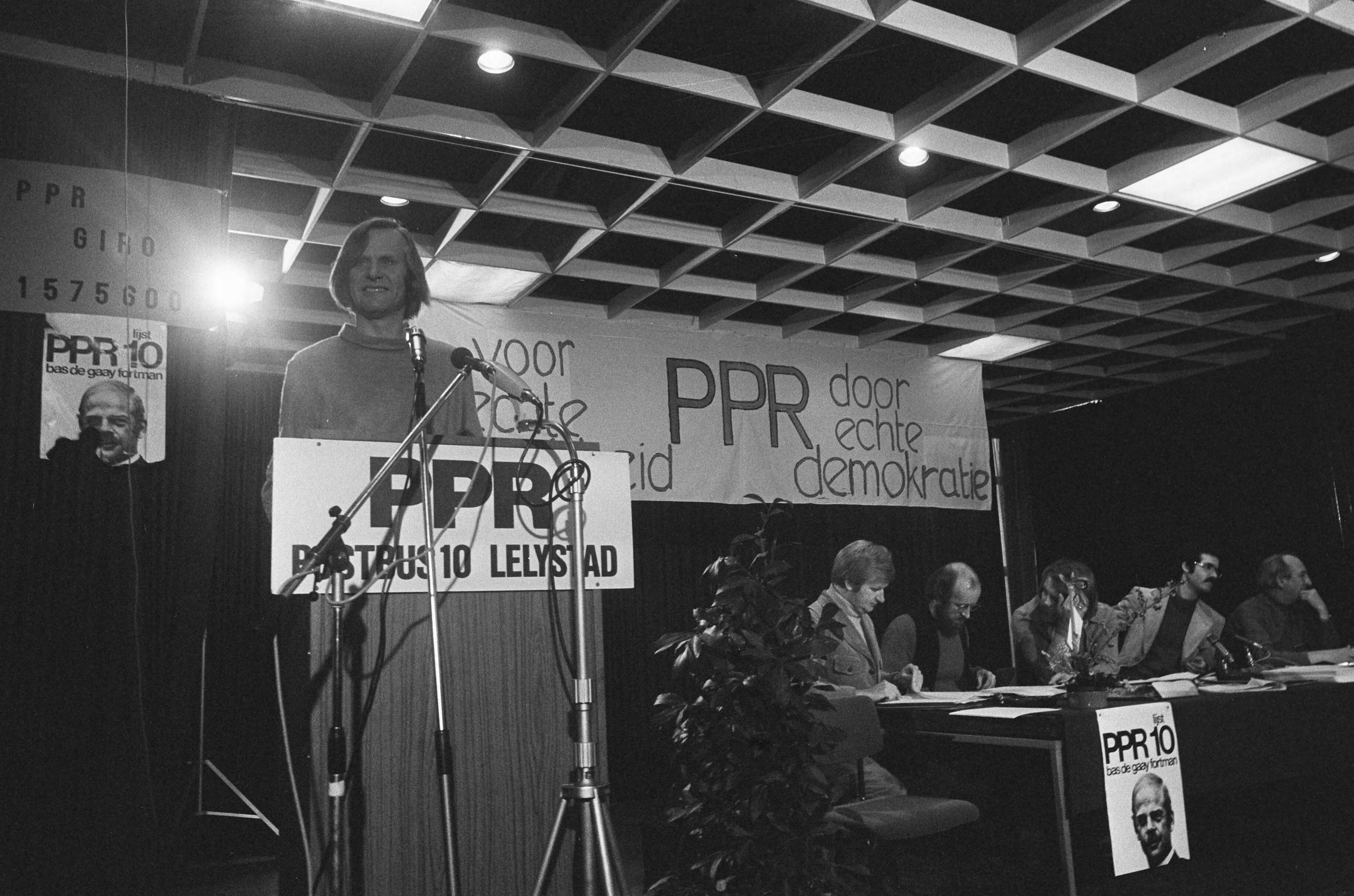 Opening van het PPR-congres in Utrecht — Wouter van Dam (voorzitter) tijdens zijn rede — Foto: Fotograaf Onbekend / Anefo. Licentie: Set B: Rechtenvrij / Publiek Domein. Bron: Nationaal Archief. http://hdl.handle.net/10648/ac3d4230-d0b4-102d-bcf8-003048976d84