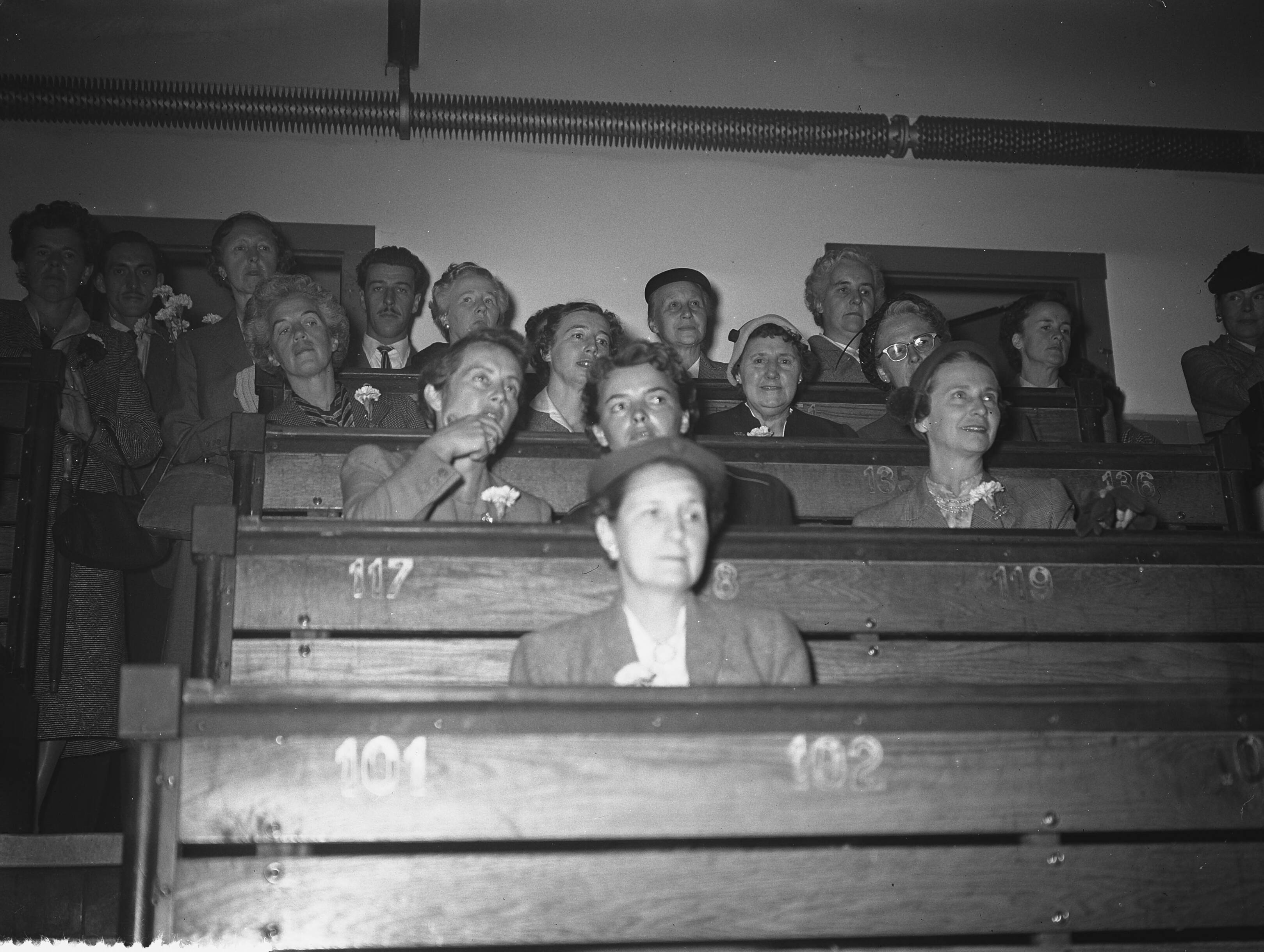 Fotocollectie Anefo — Congres van Assuradeuren te Den Haag — Foto: Bilsen, Joop van / Anefo. Licentie: Set B: Rechtenvrij / Publiek Domein. Bron: Nationaal Archief. http://hdl.handle.net/10648/a928e928-d0b4-102d-bcf8-003048976d84