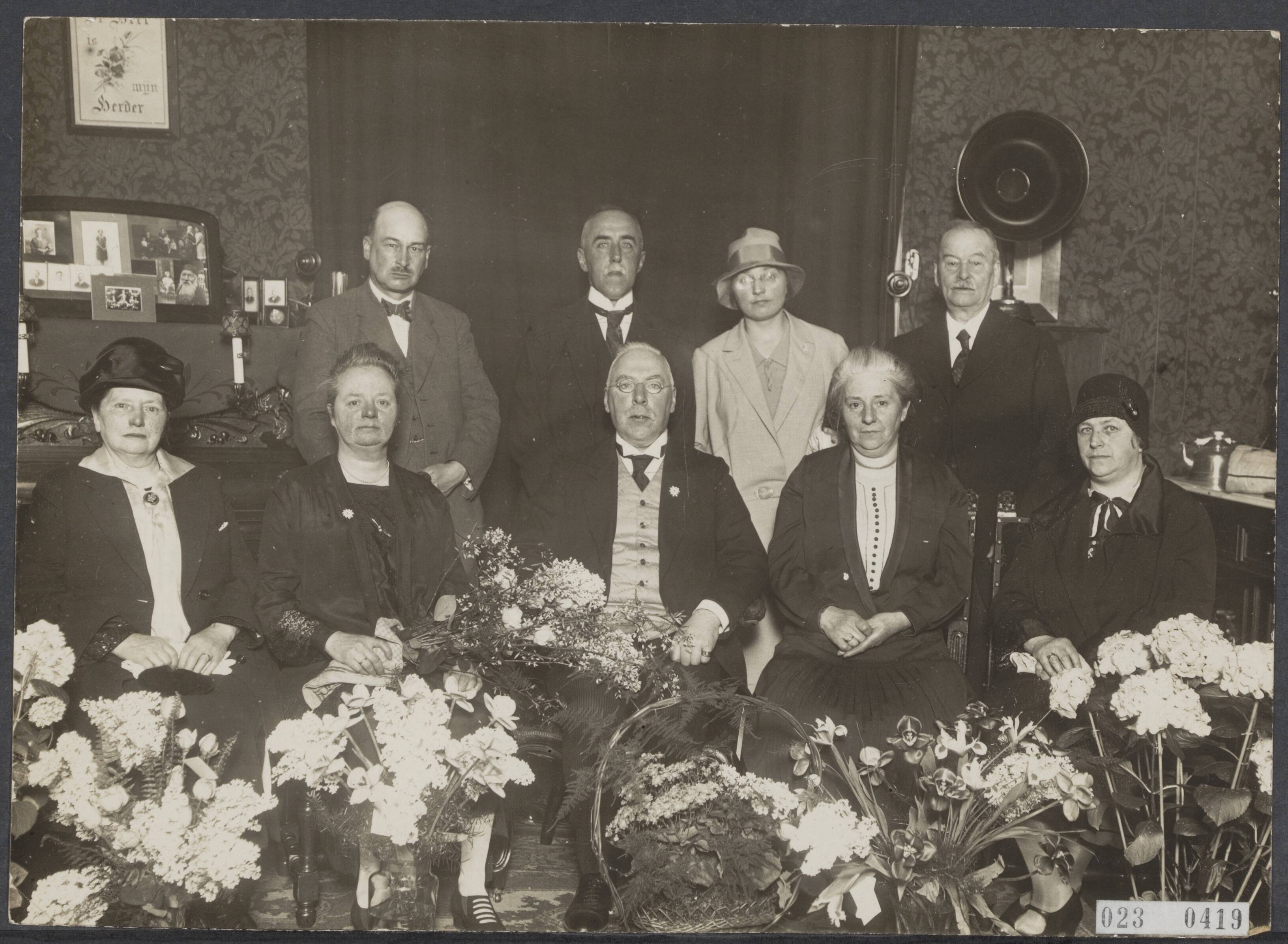Fotocollectie Elsevier Binnenland — Dr. J.T. Bijl uit Loosduinen — Foto: Onbekend / Publiek Domein of Rechtenvrij. Licentie: Set B: Rechtenvrij / Publiek Domein. Bron: Nationaal Archief. http://hdl.handle.net/10648/add4a980-d0b4-102d-bcf8-003048976d84