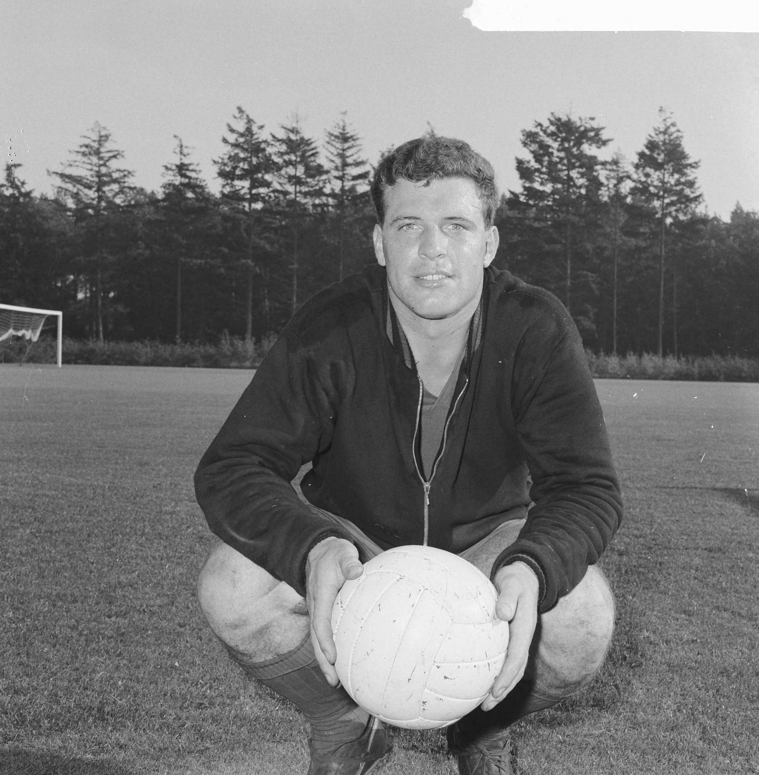 Portretten van voetballers — Voetballer (doelman) Heinz Stuy van voetbalclub Telstar uit Velsen-Zuid — Foto: Kroon, Ron / Anefo. Licentie: Set B: Rechtenvrij / Publiek Domein. Bron: Nationaal Archief. http://hdl.handle.net/10648/aace1ffa-d0b4-102d-bcf8-003048976d84