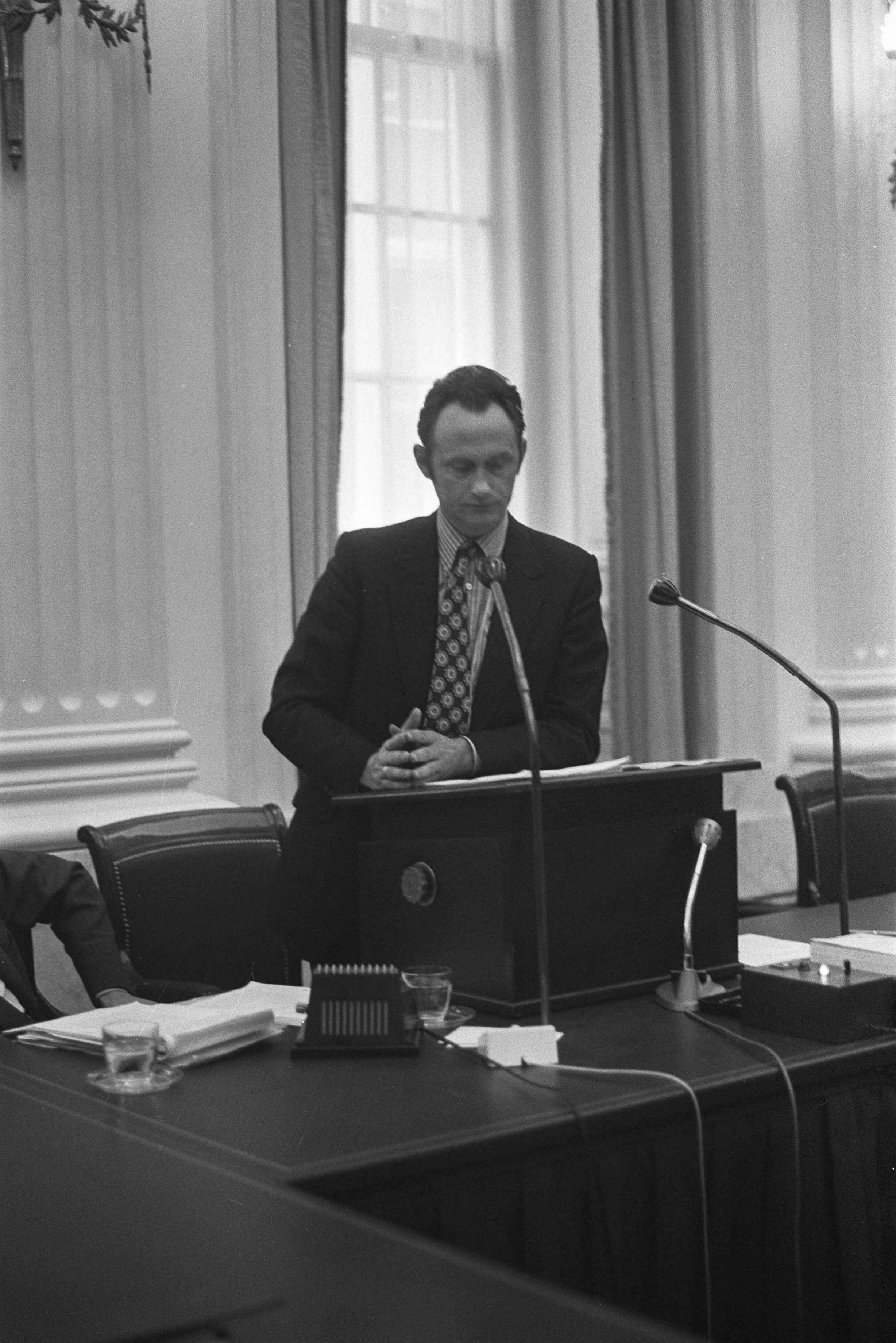 Fotocollectie Anefo — Openbare hearing over abortuswetgeving in gebouw Tweede Kamer , Den Haag , minister Boersma — Foto: Peters, Hans / Anefo. Licentie: Set B: Rechtenvrij / Publiek Domein. Bron: Nationaal Archief. http://hdl.handle.net/10648/abd0c36c-d0b4-102d-bcf8-003048976d84