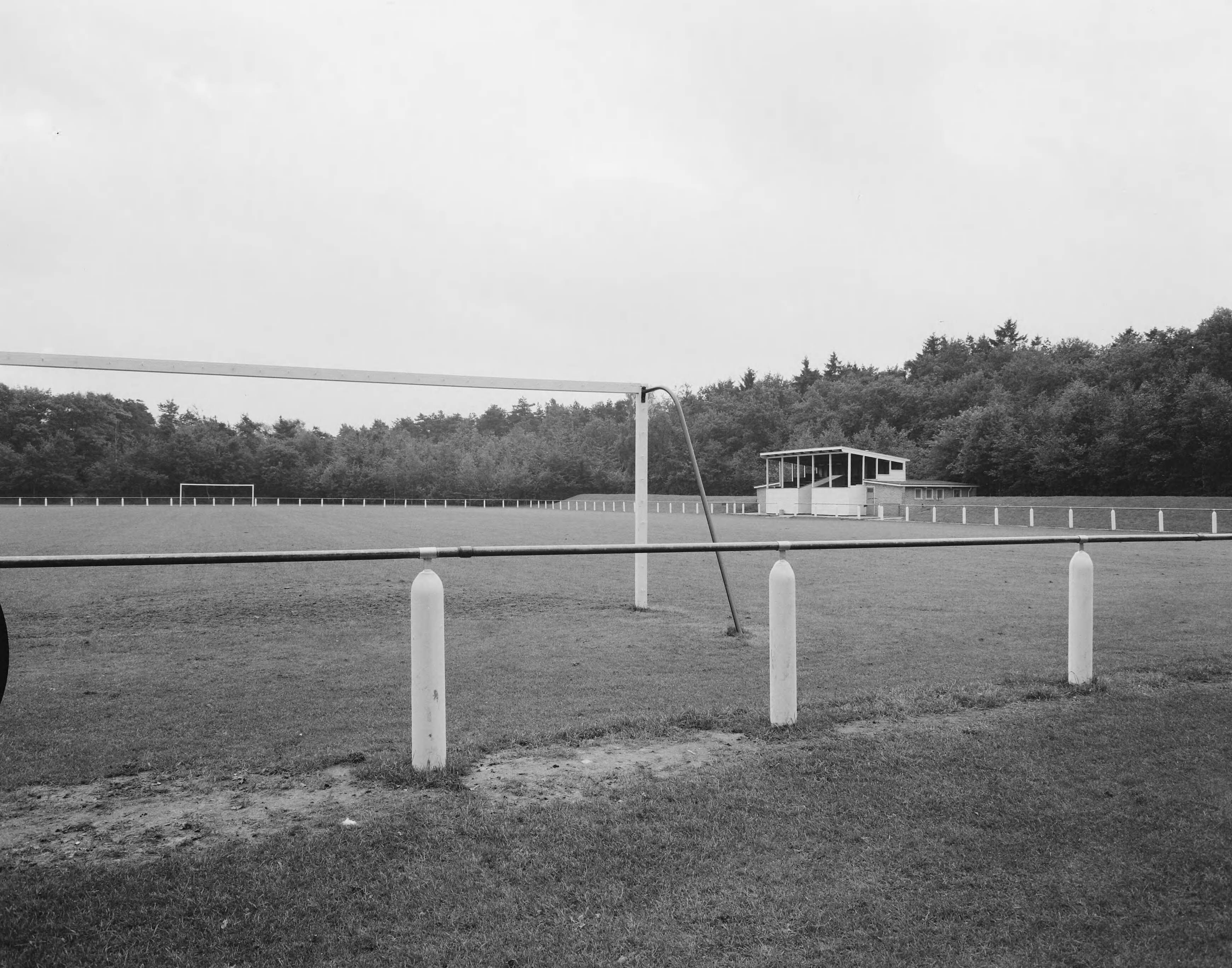 Fotocollectie Nederlandse Heidemaatschappij — Sportpark te Roden — Foto: Wüllschleger, [...] / Heidemij. Licentie: Set B: Rechtenvrij / Publiek Domein. Bron: Nationaal Archief. http://hdl.handle.net/10648/ae7a8bf2-d0b4-102d-bcf8-003048976d84