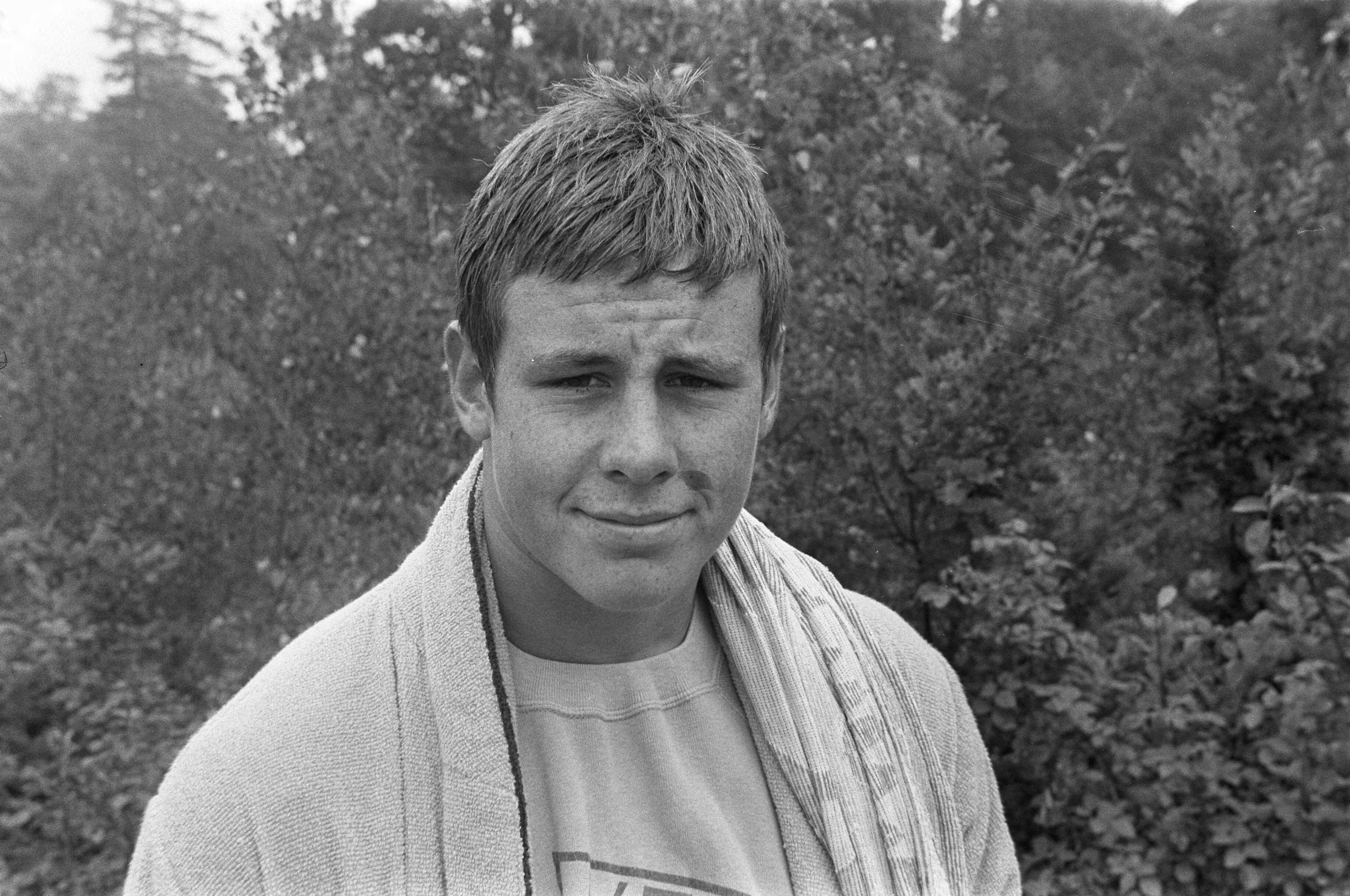 Nederlandse kampioenschappen zwemmen 1969 te Breda — De 15-jarige Roger van Hamburg — Foto: Fotograaf Onbekend / Anefo. Licentie: Set B: Rechtenvrij / Publiek Domein. Bron: Nationaal Archief. http://hdl.handle.net/10648/ab73fccc-d0b4-102d-bcf8-003048976d84