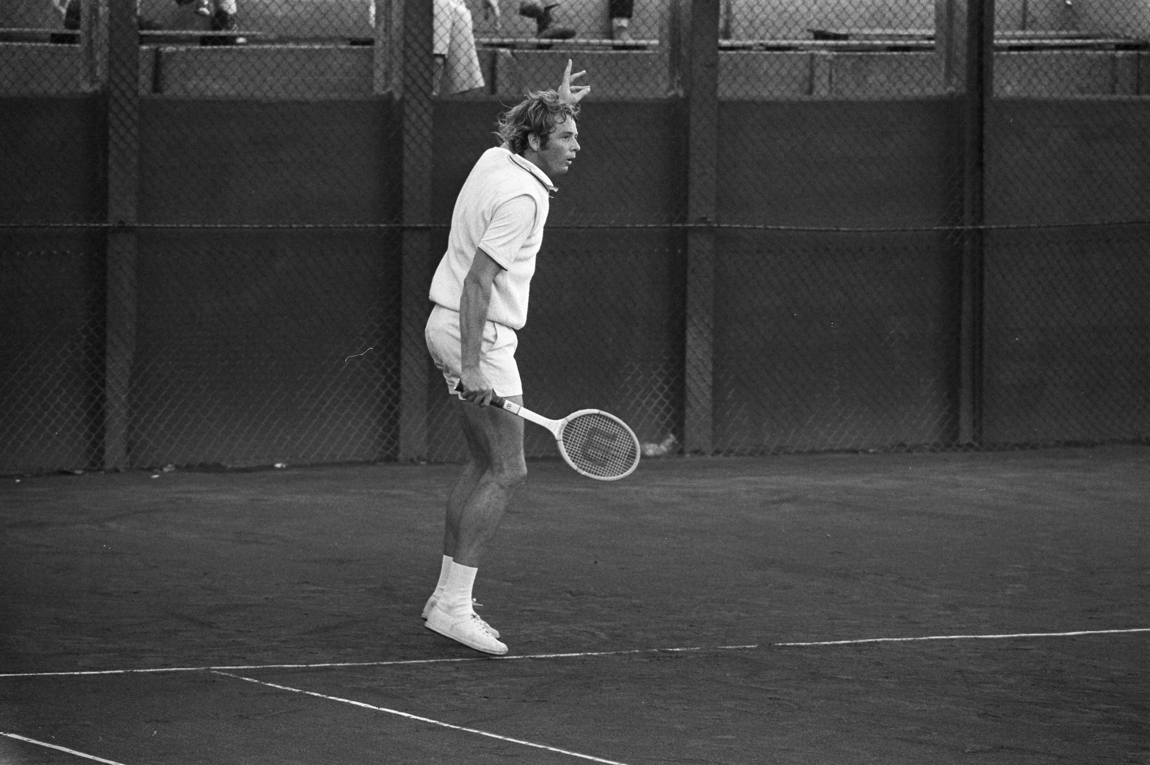 Fotocollectie Anefo — Nederlandse tenniskampioenschappen 1971 Scheveningen — Foto: Punt, W. / Anefo. Licentie: Set B: Rechtenvrij / Publiek Domein. Bron: Nationaal Archief. http://hdl.handle.net/10648/abc9cad0-d0b4-102d-bcf8-003048976d84