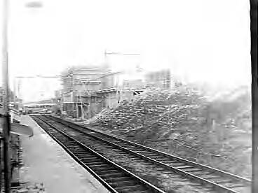 Fotocollectie Anefo — Verbetering weg naar Zandvoort, bouw viaduct bij Heemstede — Foto: Pot, Harry / Anefo. Licentie: Set B: Rechtenvrij / Publiek Domein. Bron: Nationaal Archief. http://hdl.handle.net/10648/a972a4be-d0b4-102d-bcf8-003048976d84