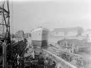 Fotocollectie Anefo — Tewaterlating vrachtschip "Sporonia" bij de N.V. Zaanlandsche Scheepsbouw Maatschappij te Zaandam — Foto: Pot, Harry / Anefo. Licentie: Set B: Rechtenvrij / Publiek Domein. Bron: Nationaal Archief. http://hdl.handle.net/10648/a98653e2-d0b4-102d-bcf8-003048976d84