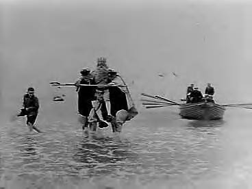 Fotocollectie Anefo — Vlaggetjesdag in IJmuiden en Scheveningen — Foto: Noske, J.D. / Anefo. Licentie: Set B: Rechtenvrij / Publiek Domein. Bron: Nationaal Archief. http://hdl.handle.net/10648/a95fd1ae-d0b4-102d-bcf8-003048976d84
