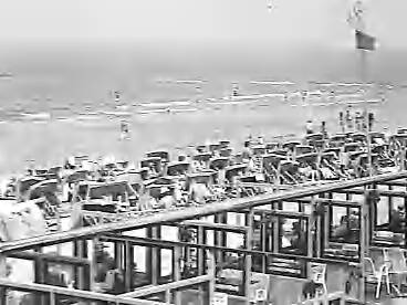 Fotocollectie Rijksvoorlichtingsdienst Eigen — Dia's stranden Scheveningen [doorlopende serie van 16] — Foto: Schuurman, Ralph L. / RVD. Licentie: Set B: Rechtenvrij / Publiek Domein. Bron: Nationaal Archief. http://hdl.handle.net/10648/af6fba3c-d0b4-102d-bcf8-003048976d84