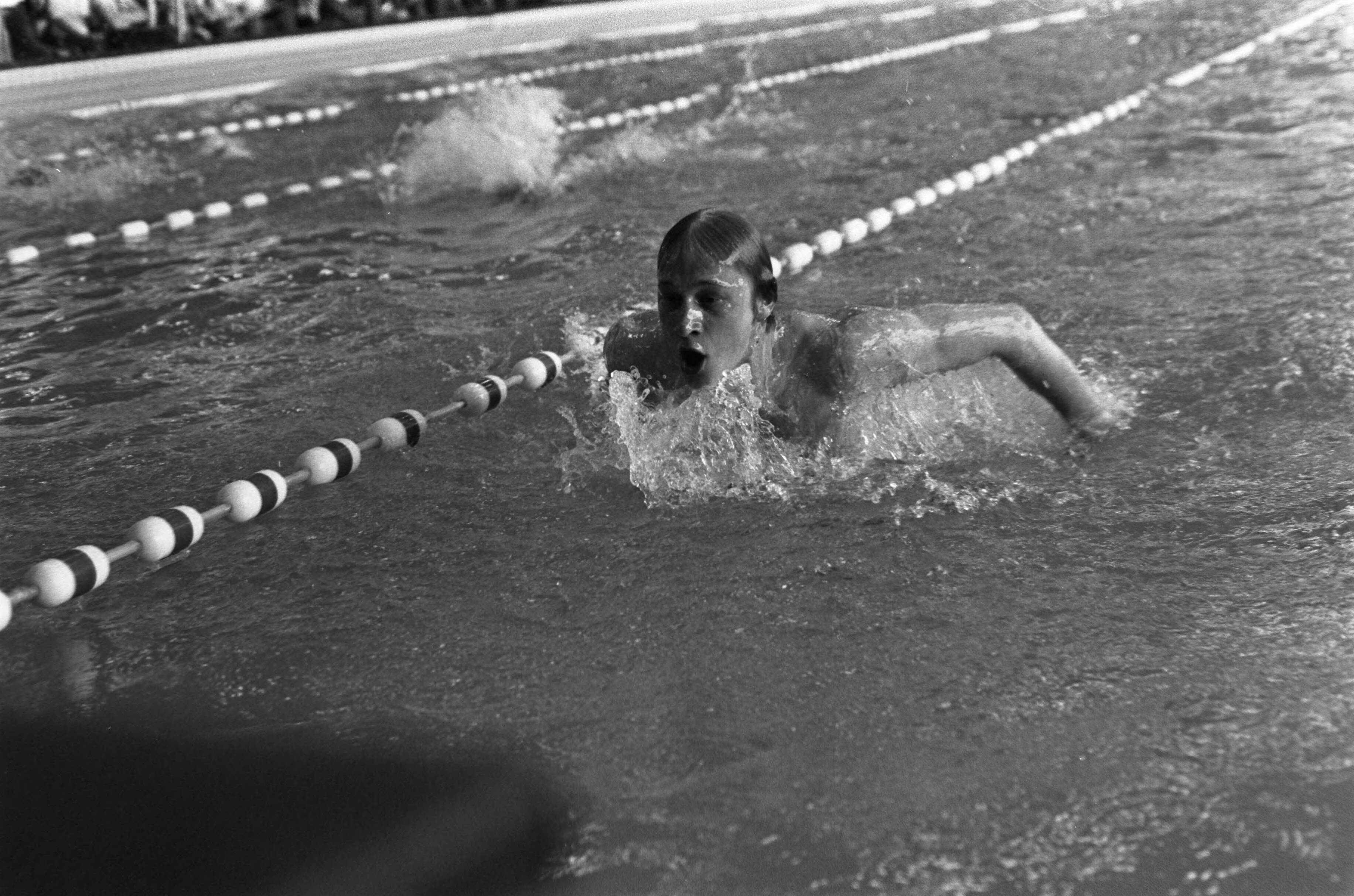 Fotocollectie Anefo — Zwemwedstrijden Nederland tegen DDR te Rijswijk, Roger Pyttel in aktie — Foto: Mieremet, Rob / Anefo. Licentie: Set B: Rechtenvrij / Publiek Domein. Bron: Nationaal Archief. http://hdl.handle.net/10648/ac27e462-d0b4-102d-bcf8-003048976d84