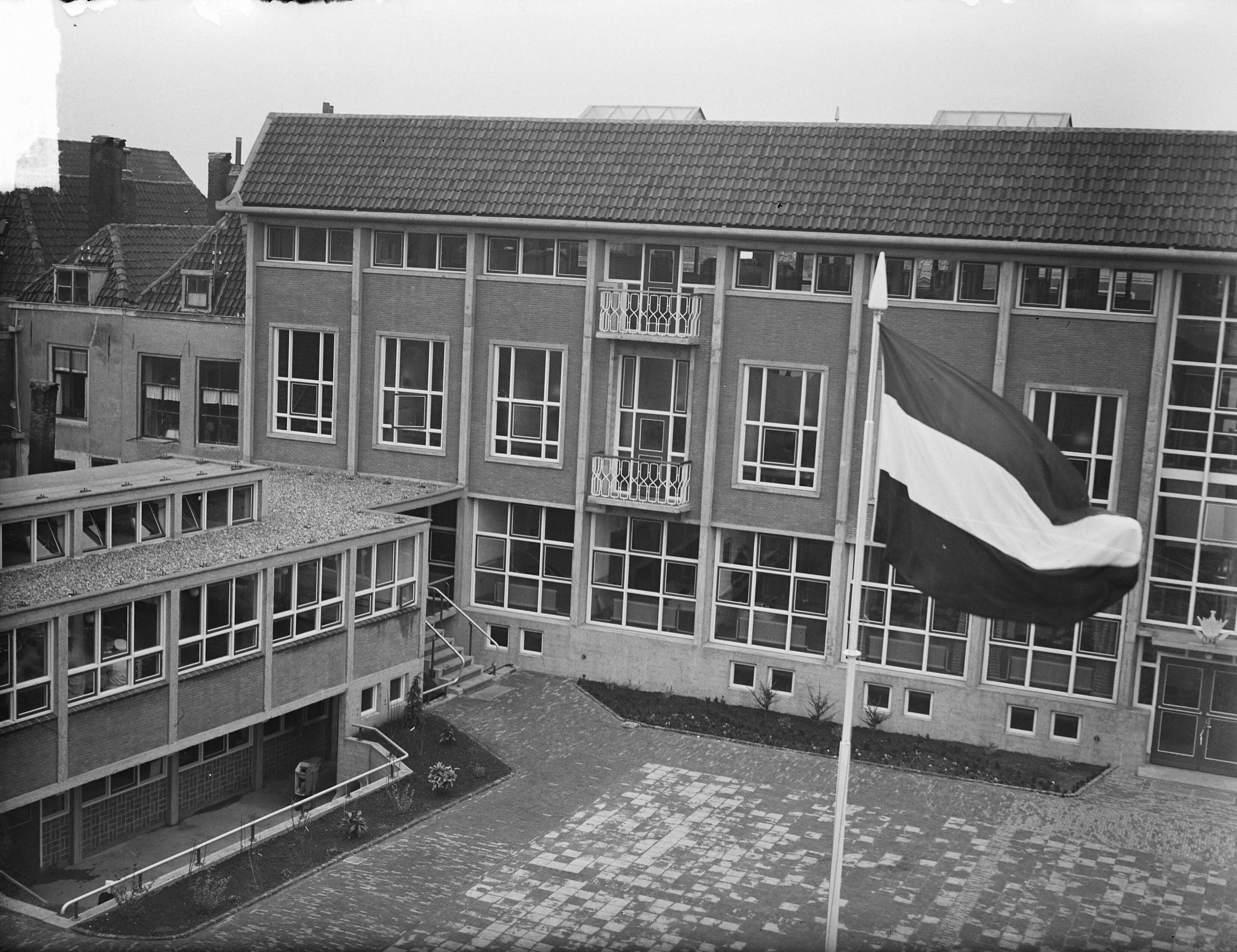 25-jarig jubileum COAK Middelburg — 25 jarig jubileum COAK Middelburg — Foto: Oorschot, […] van / Anefo. Licentie: Set B: Rechtenvrij / Publiek Domein. Bron: Nationaal Archief. http://hdl.handle.net/10648/a8d1ed12-d0b4-102d-bcf8-003048976d84