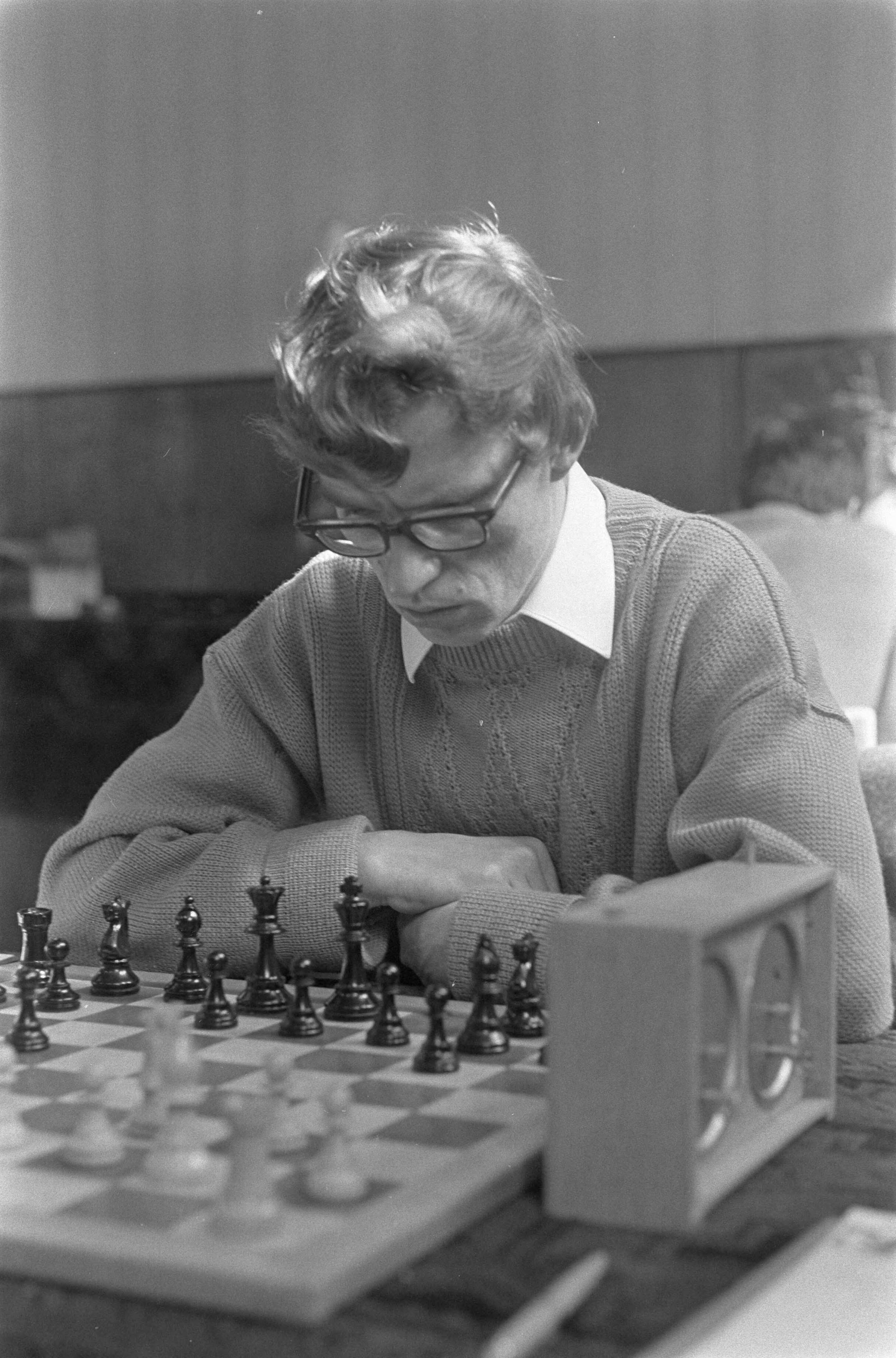 Fotocollectie Anefo — Nationale schaakkampioenschappen te Leeuwarden nr. 23 , 24: van Baarle , nr. 25 , 26: Kuijpers — Foto: Koch, Eric / Anefo. Licentie: Set B: Rechtenvrij / Publiek Domein. Bron: Nationaal Archief. http://hdl.handle.net/10648/ab64c414-d0b4-102d-bcf8-003048976d84
