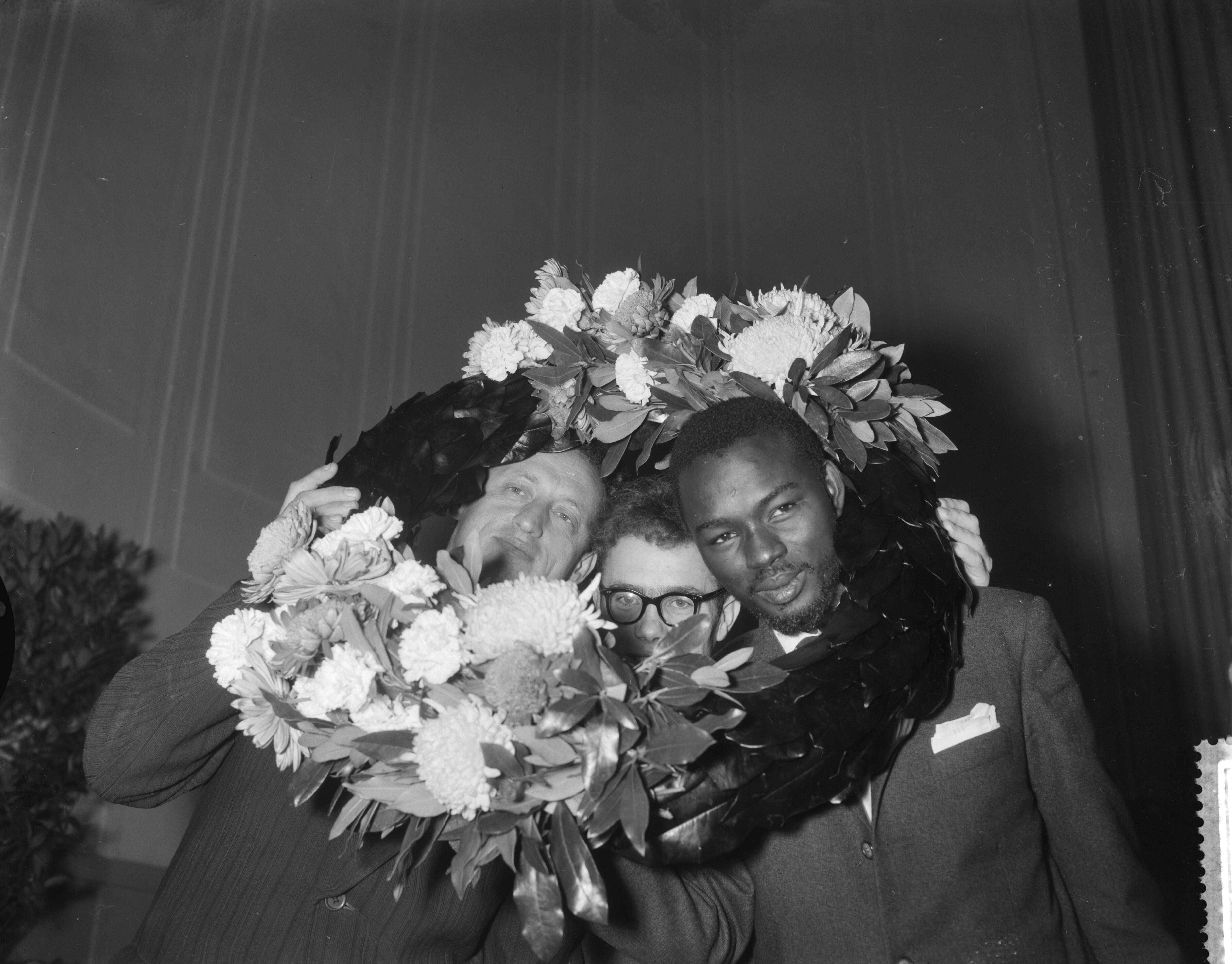 Fotocollectie Anefo — Laatste ronde wereldkampioenschap dammen in het Concertgebouw te Haarlem, v.l.n.r. Koeperman, Tsjegolev en Baba Sy — Foto: Bilsen, Joop van / Anefo. Licentie: Set B: Rechtenvrij / Publiek Domein. Bron: Nationaal Archief. http://hdl.handle.net/10648/a9bf424c-d0b4-102d-bcf8-003048976d84