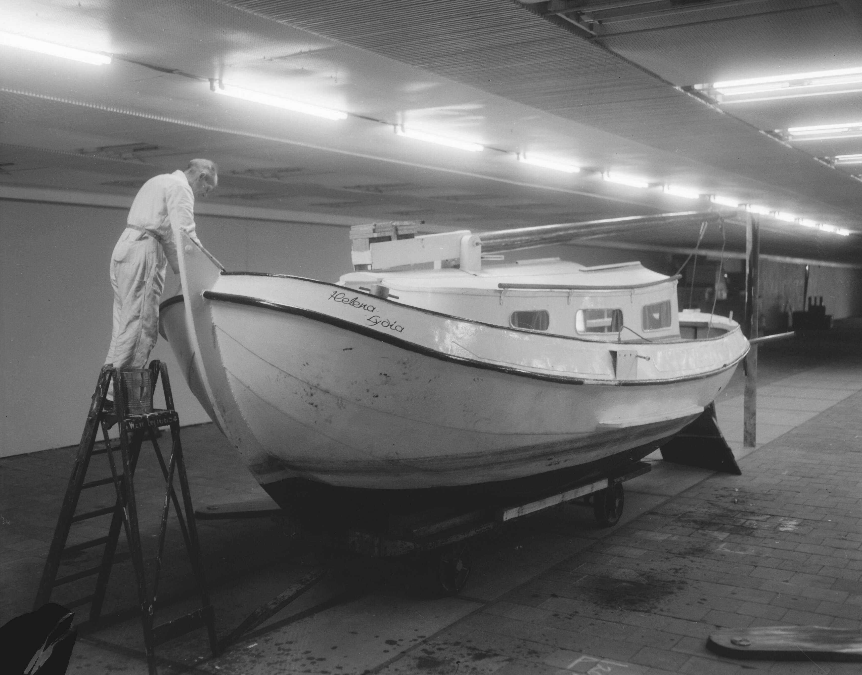 Fotocollectie Anefo — Knutseltentoonstelling op de najaarsbeurs te Utrecht / aangetast — Foto: Pot, Harry / Anefo. Licentie: Set B: Rechtenvrij / Publiek Domein. Bron: Nationaal Archief. http://hdl.handle.net/10648/a9835f34-d0b4-102d-bcf8-003048976d84
