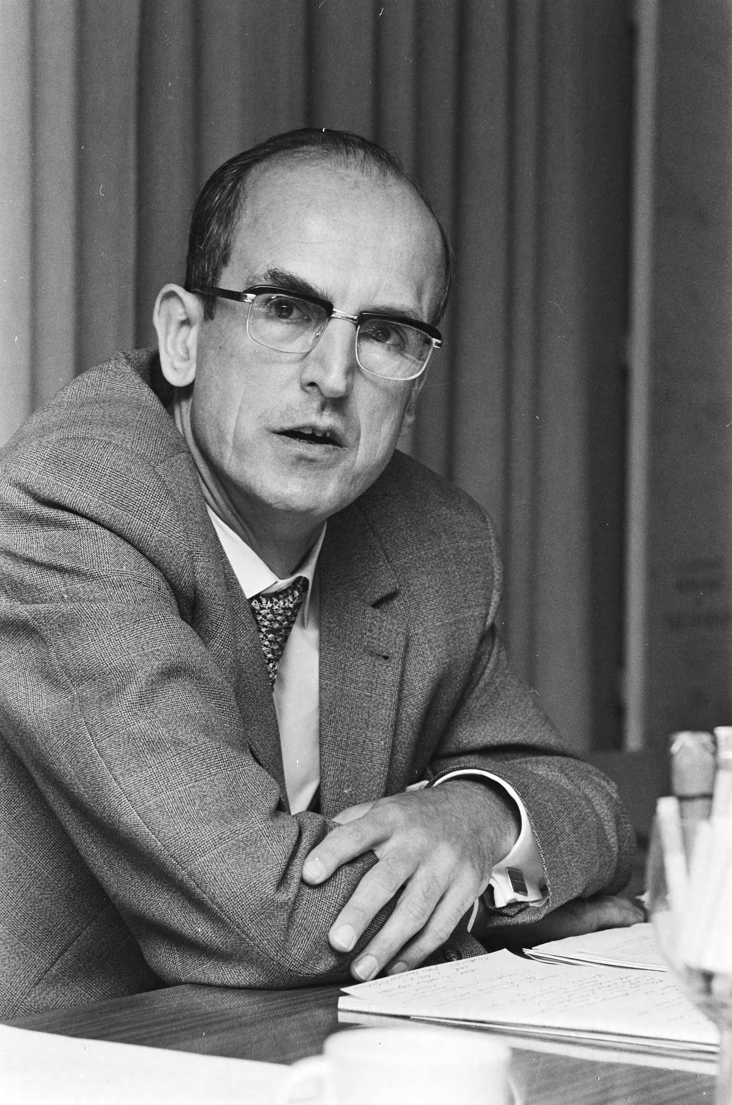 Fotocollectie Anefo — W. Drees Jr. lijsttrekker DS 70 ; persconferentie, Den Haag ; W. Drees Jr. , kop — Foto: Evers, Joost / Anefo. Licentie: Set B: Rechtenvrij / Publiek Domein. Bron: Nationaal Archief. http://hdl.handle.net/10648/abaf70ae-d0b4-102d-bcf8-003048976d84