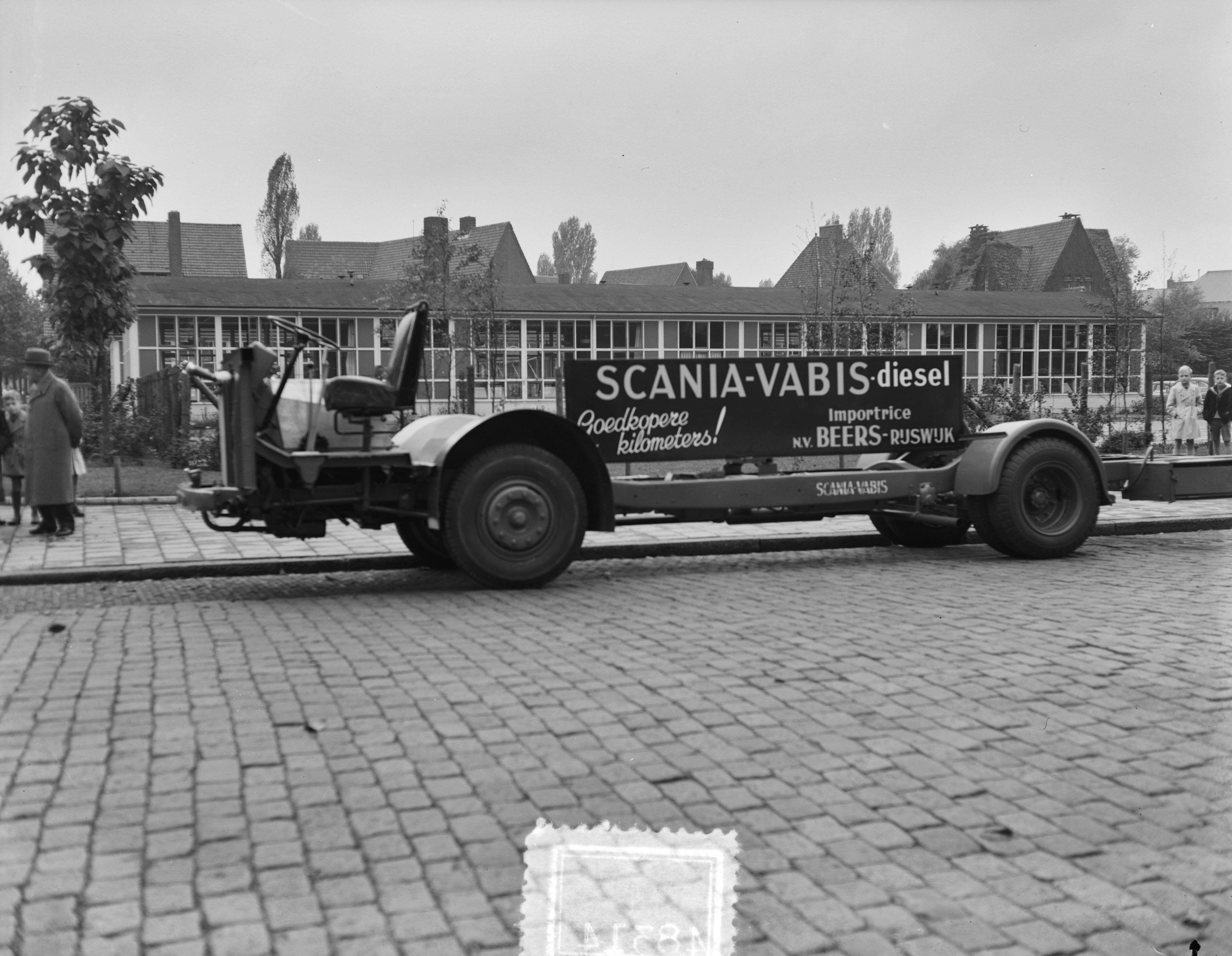 Fotocollectie Anefo — N.V. Beers te Rijswijk Scania-Vabis diesel — Foto: Pot, Harry / Anefo. Licentie: Set B: Rechtenvrij / Publiek Domein. Bron: Nationaal Archief. http://hdl.handle.net/10648/a8f1691c-d0b4-102d-bcf8-003048976d84