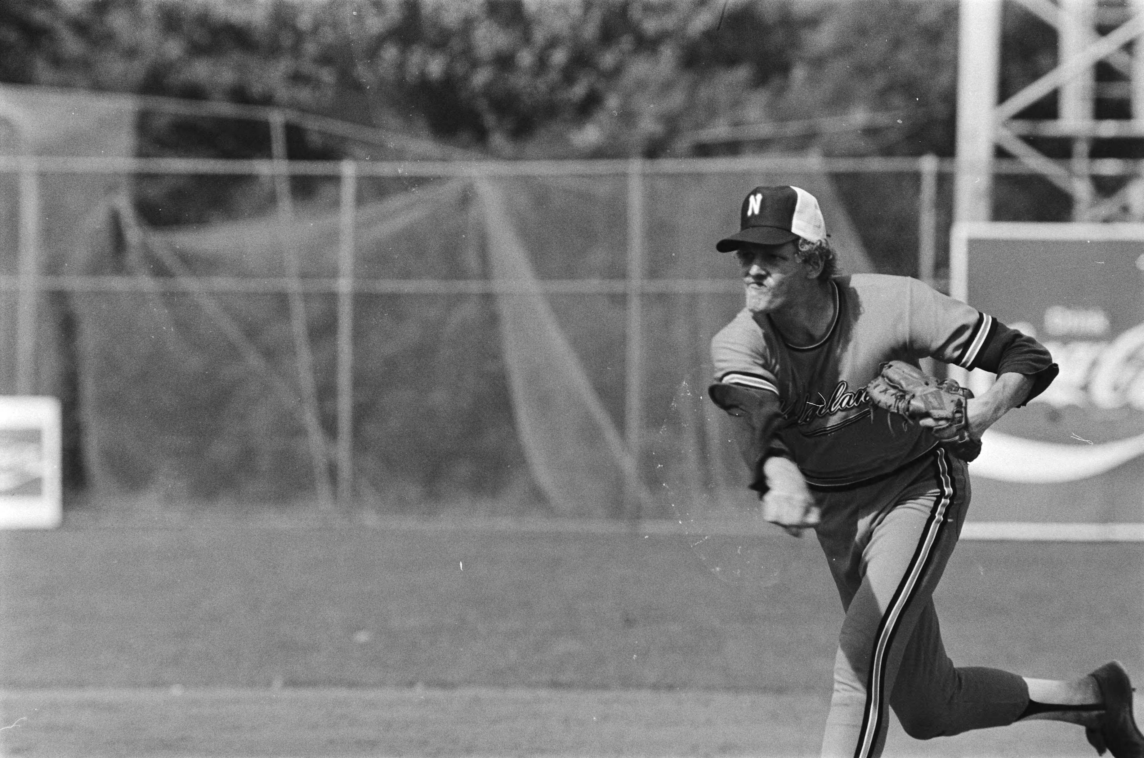 Fotocollectie Anefo — Haarlemse honkbalweek Nederland tegen Japan; pitcher Martin Ronnenbergh in actie — Foto: Suyk, Koen / Anefo. Licentie: Set B: Rechtenvrij / Publiek Domein. Bron: Nationaal Archief. http://hdl.handle.net/10648/acba5c52-d0b4-102d-bcf8-003048976d84