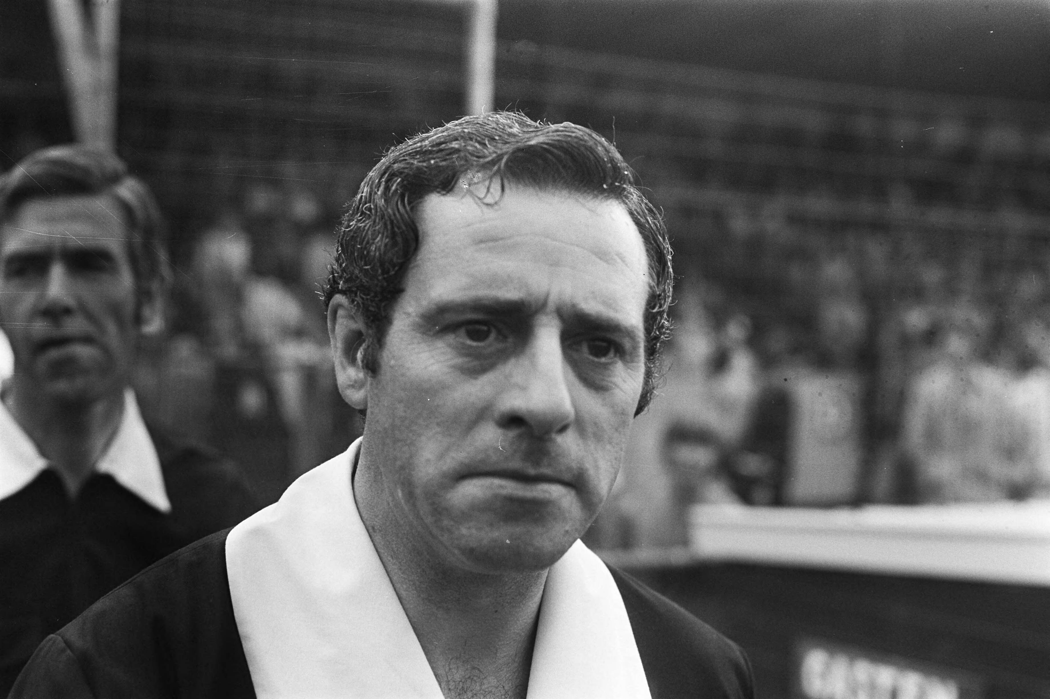 Fotocollectie Anefo — Haarlem tegen Sparta 0-4, nummer 3 en 4 scheidsrechter J. F. Beck (kop) — Foto: Peters, Hans / Anefo. Licentie: Set B: Rechtenvrij / Publiek Domein. Bron: Nationaal Archief. http://hdl.handle.net/10648/abf62864-d0b4-102d-bcf8-003048976d84