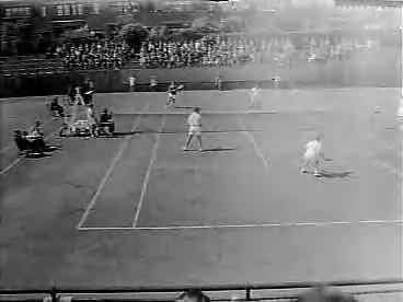 Fotocollectie Anefo — Tennis. Davis-Cup. Nederland tegen Italië (0-5) — Foto: Bilsen, Joop van / Anefo. Licentie: Set B: Rechtenvrij / Publiek Domein. Bron: Nationaal Archief. http://hdl.handle.net/10648/a95fe4d2-d0b4-102d-bcf8-003048976d84