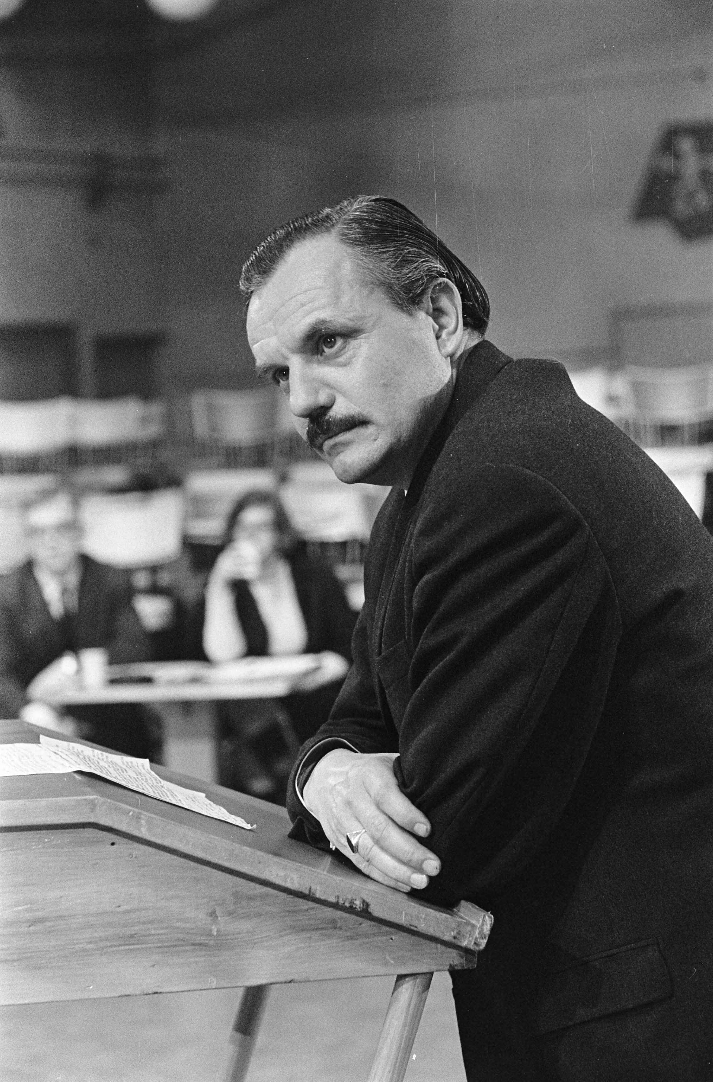 Fotocollectie Anefo — Politieke Teach-in van de VPRO te Utrecht, de heer Smits (CDU) — Foto: Koch, Eric / Anefo. Licentie: Set B: Rechtenvrij / Publiek Domein. Bron: Nationaal Archief. http://hdl.handle.net/10648/ab09113c-d0b4-102d-bcf8-003048976d84